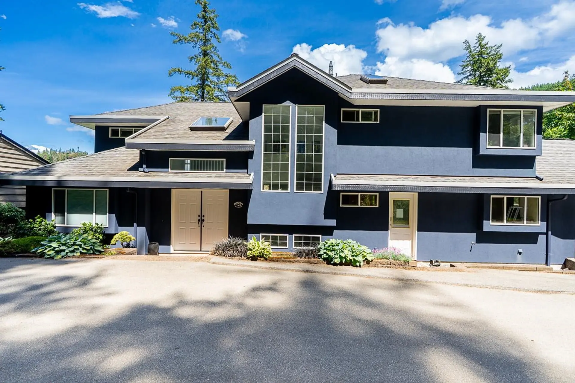 Property at 6330 Chatham Street, West Vancouver, BC