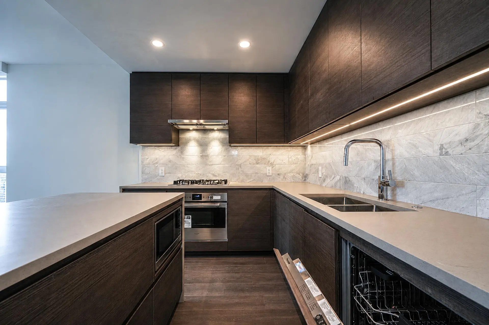 Property at #2811 2108 Gilmore Avenue, Burnaby, BC