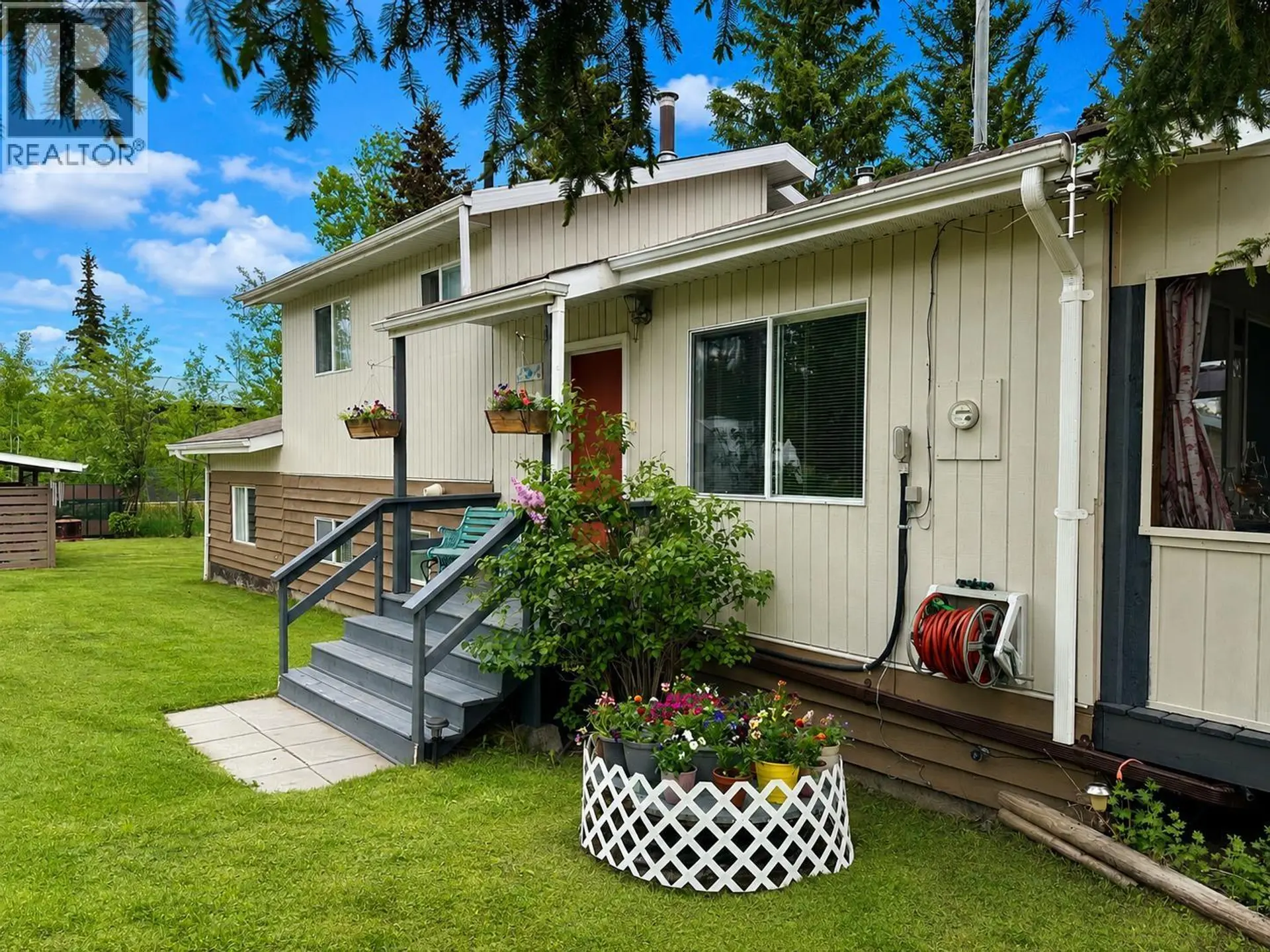 Property at 6445 LIVINGSTON ROAD, 70 Mile House, BC