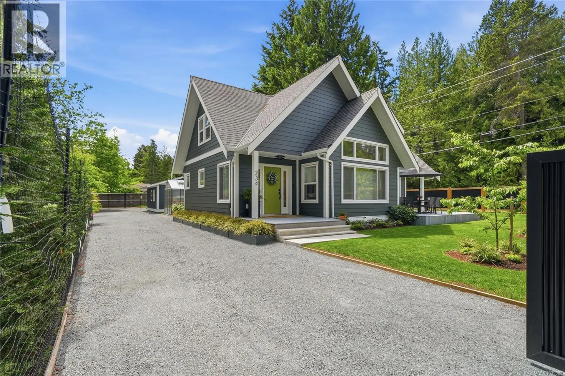 Property at 234 Fern Rd W, Qualicum Beach, BC