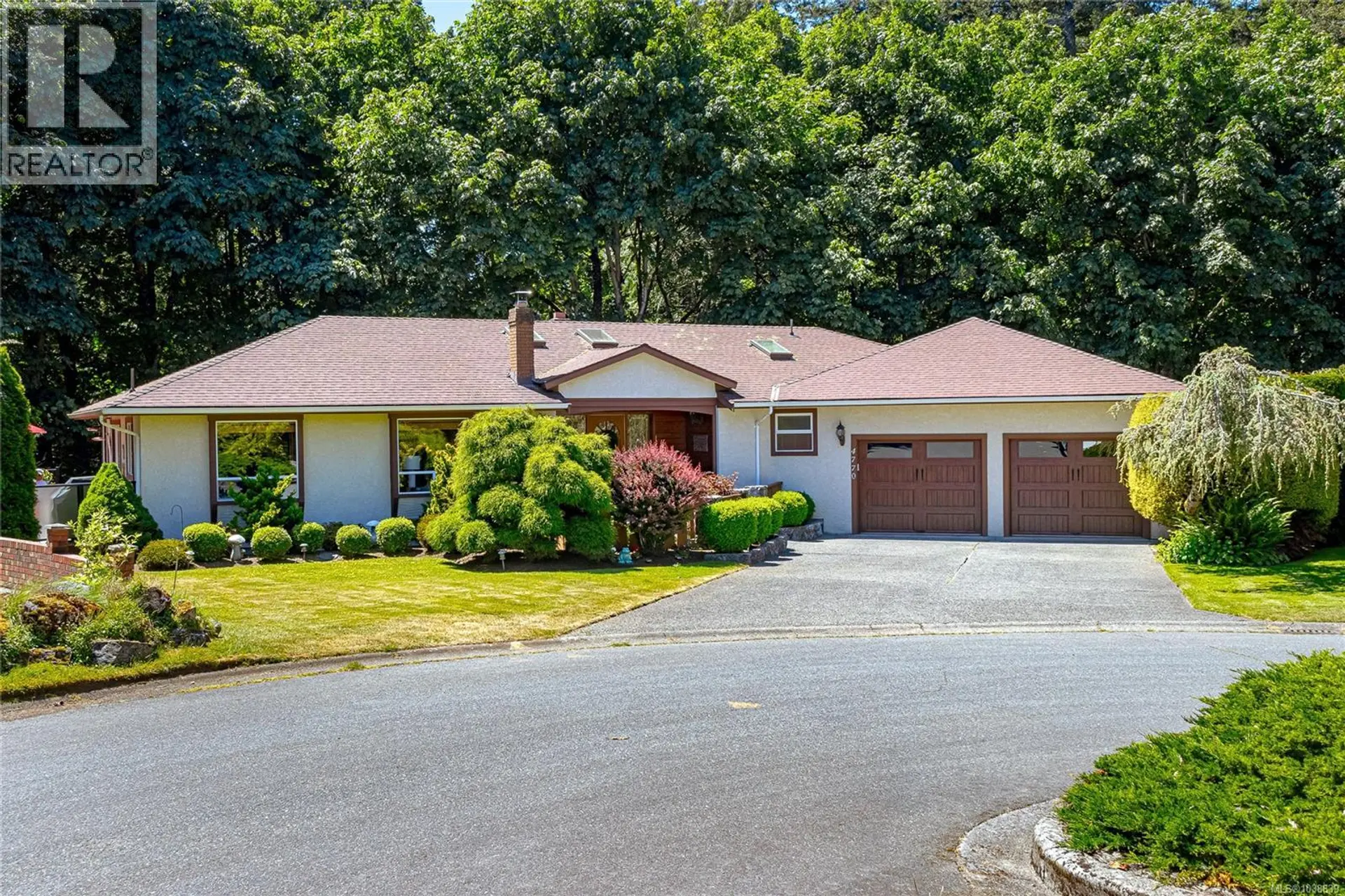 Property at 4770 Amblewood Dr, Saanich, BC