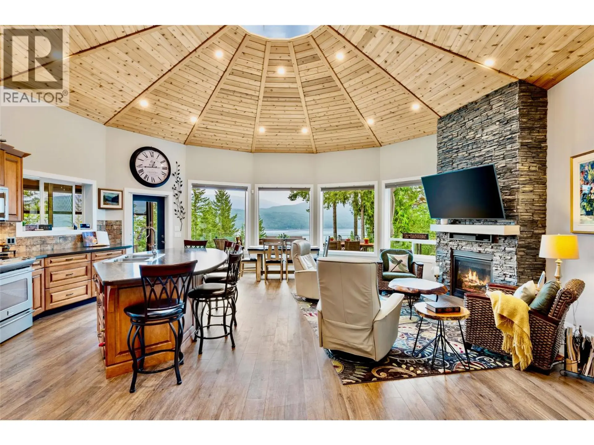 Property at 7712 Columbia Drive, Anglemont, BC