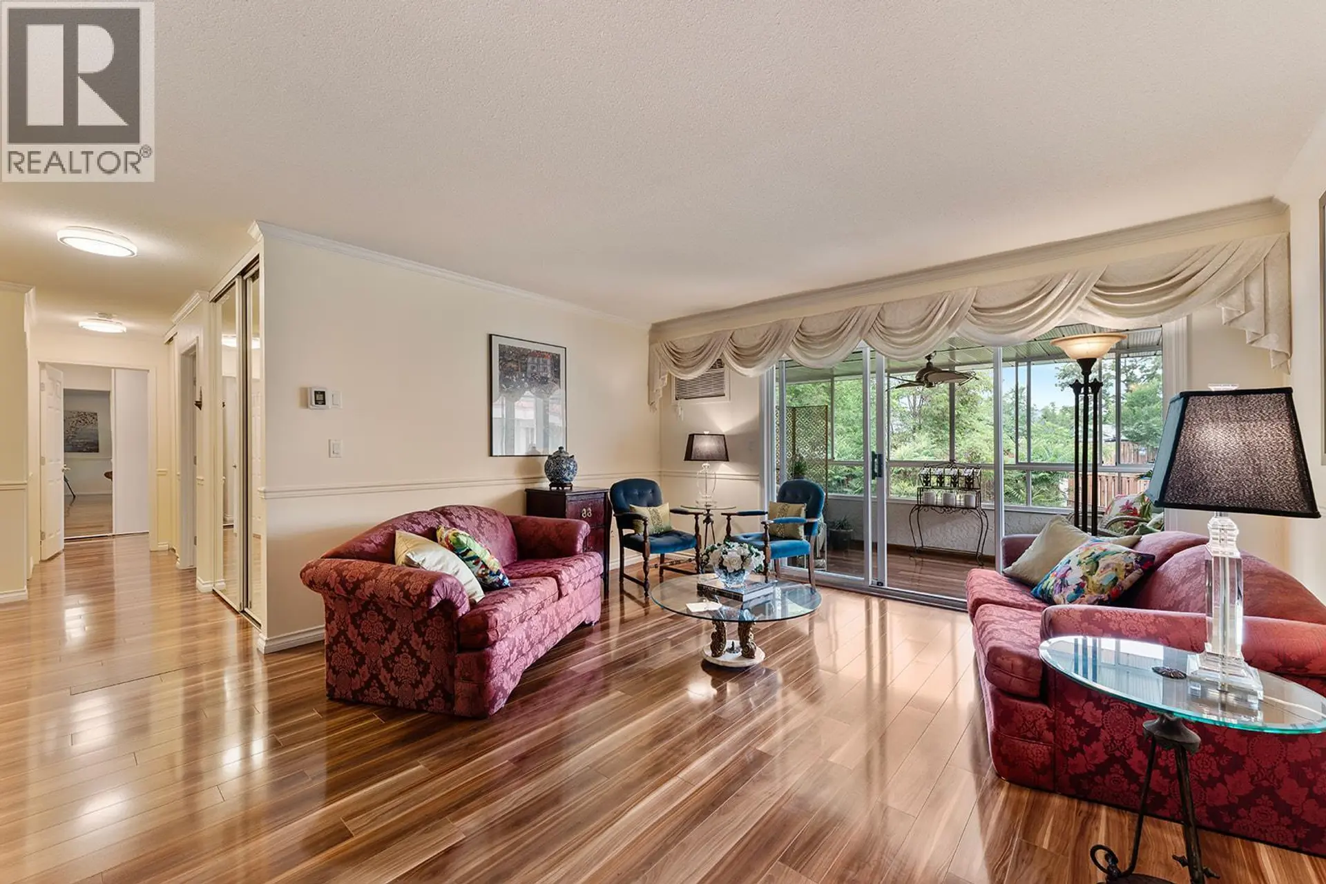 Property at #304 1534 LAWRENCE Avenue, Kelowna, BC