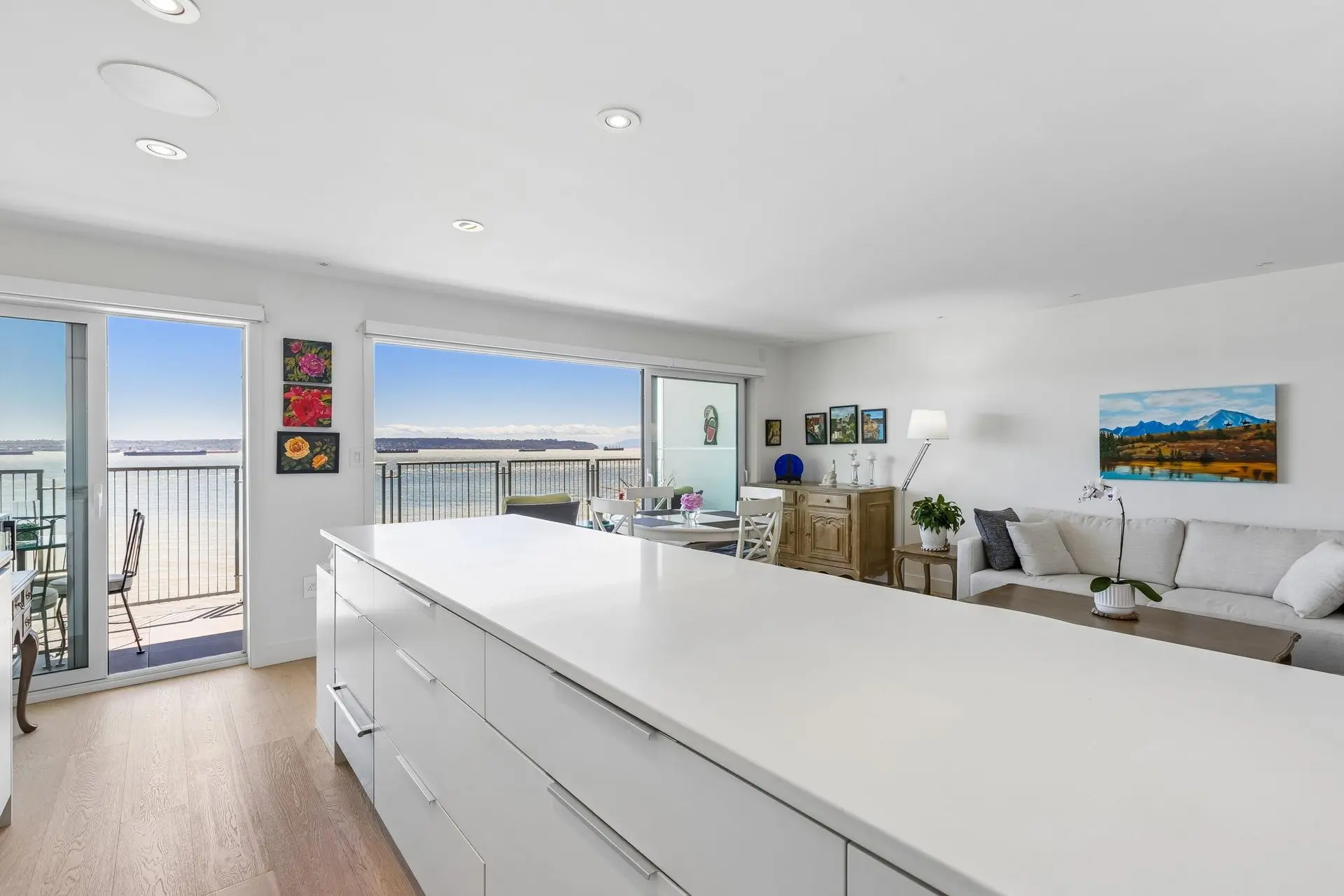 Property at #807 150 24th Street, West Vancouver, BC