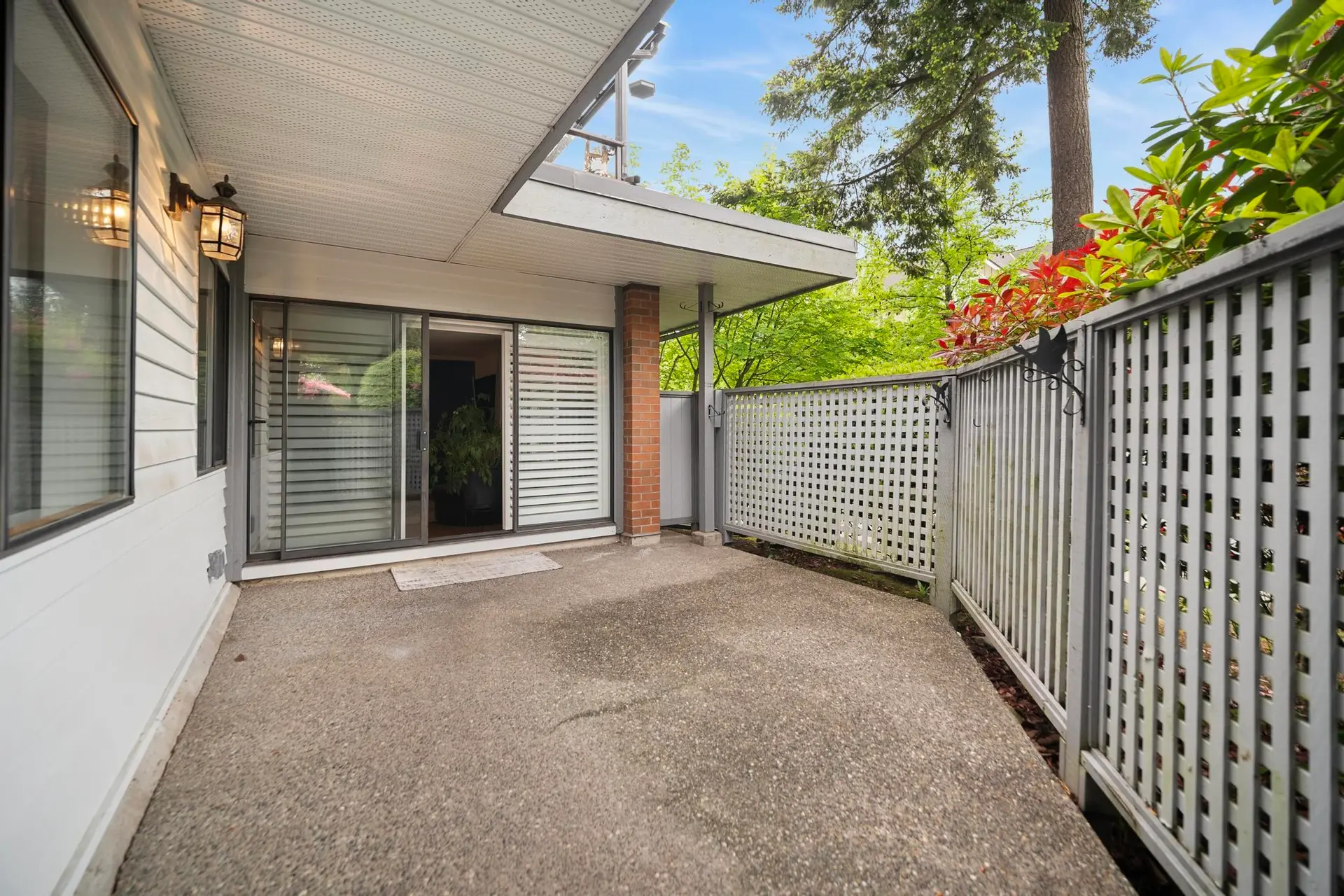 Property at #106 15270 17 Avenue, Surrey, BC