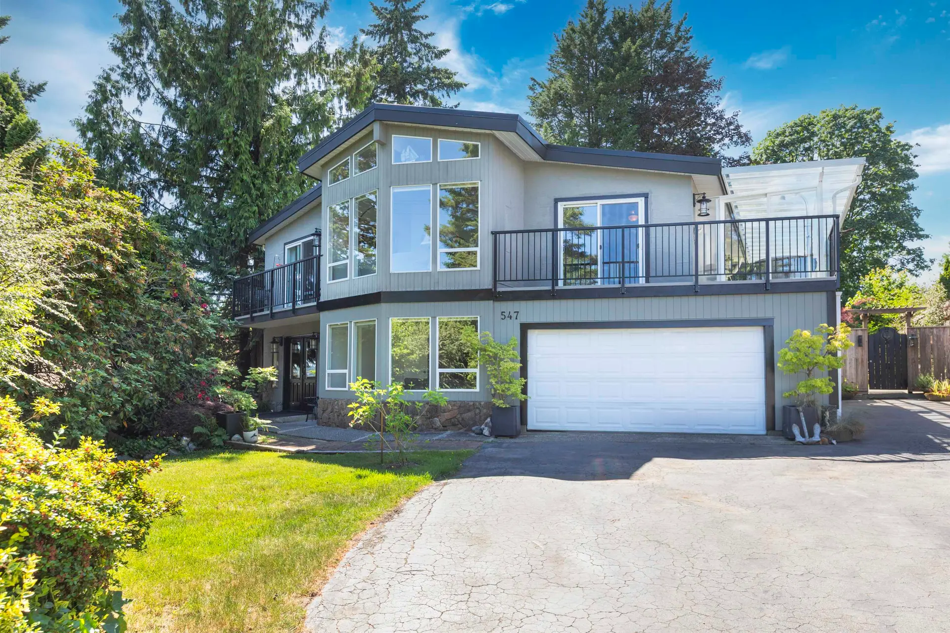 Property at 547 Fairway Drive, North Vancouver, BC