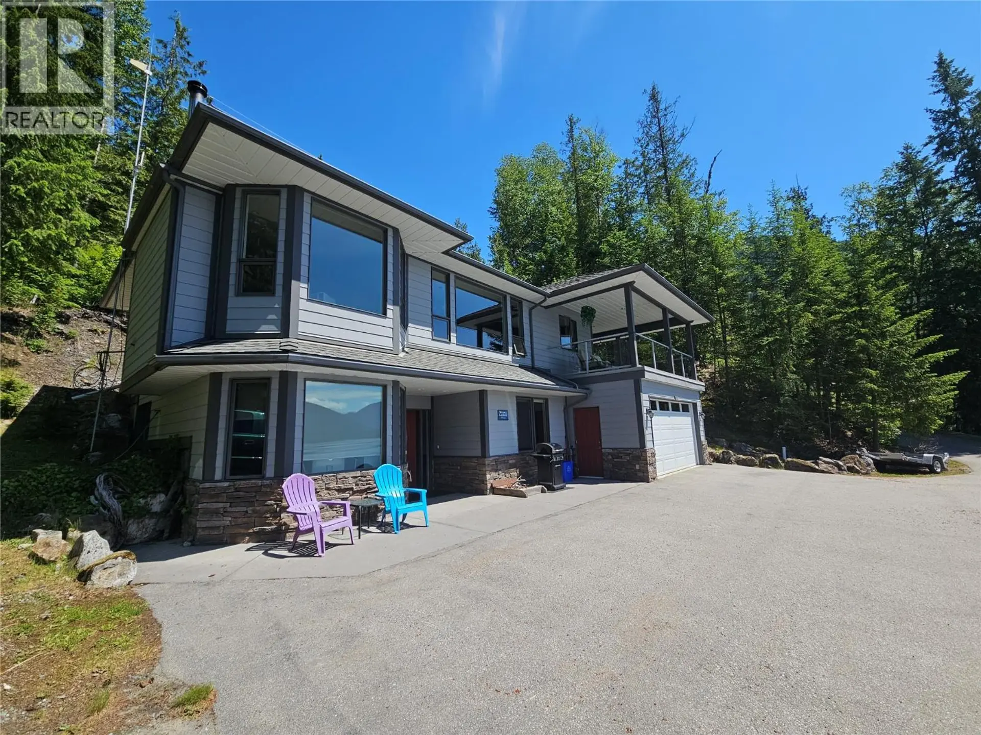 Property at 1710 6 Highway, Nakusp, BC