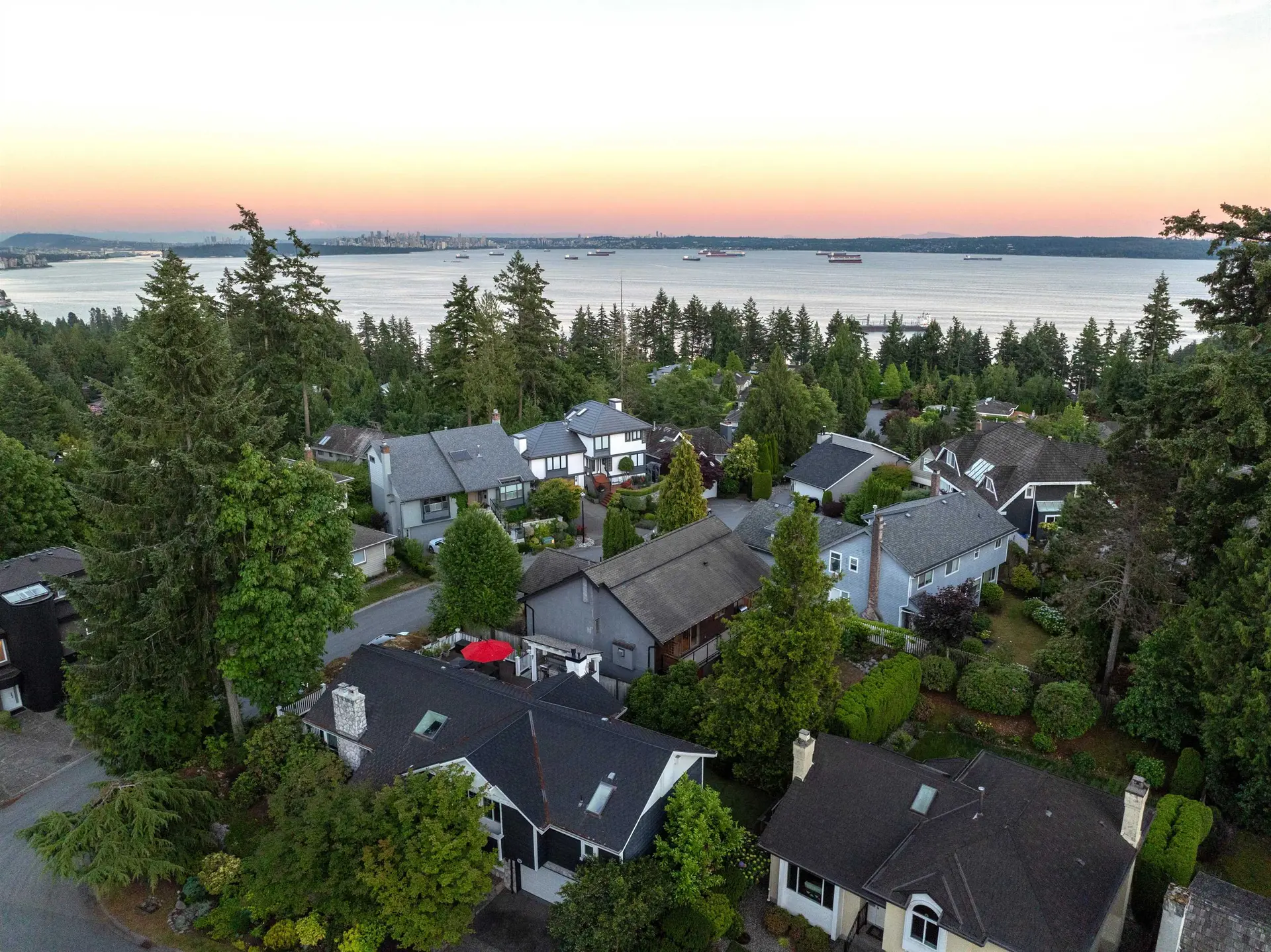 Property at 4786 Meadfeild Court, West Vancouver, BC