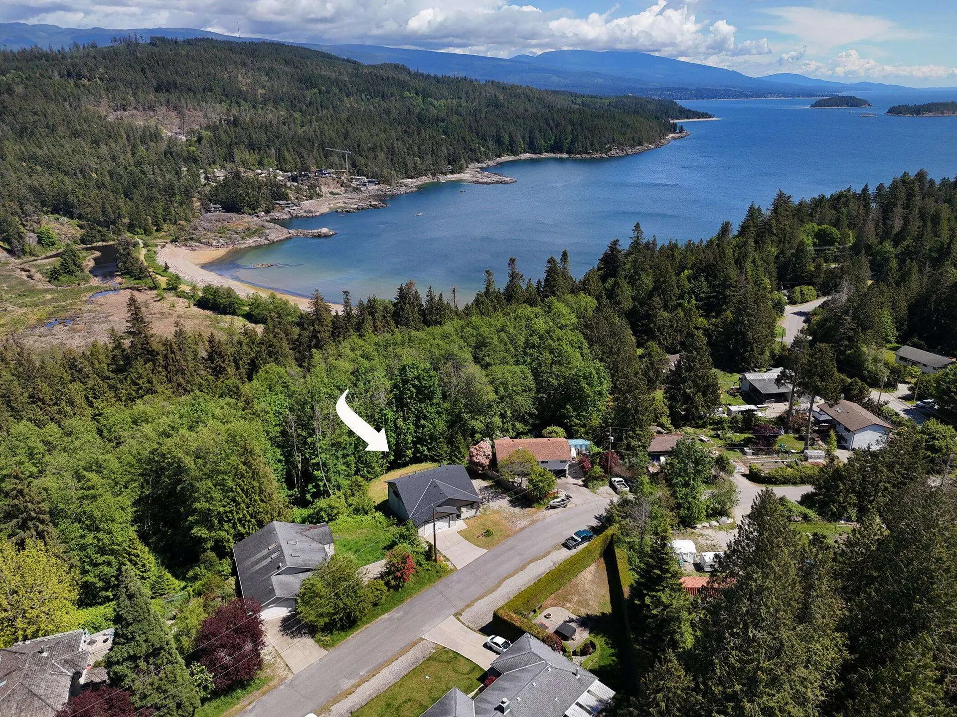 Property at 7808 Eagle Drive, Halfmoon Bay, BC