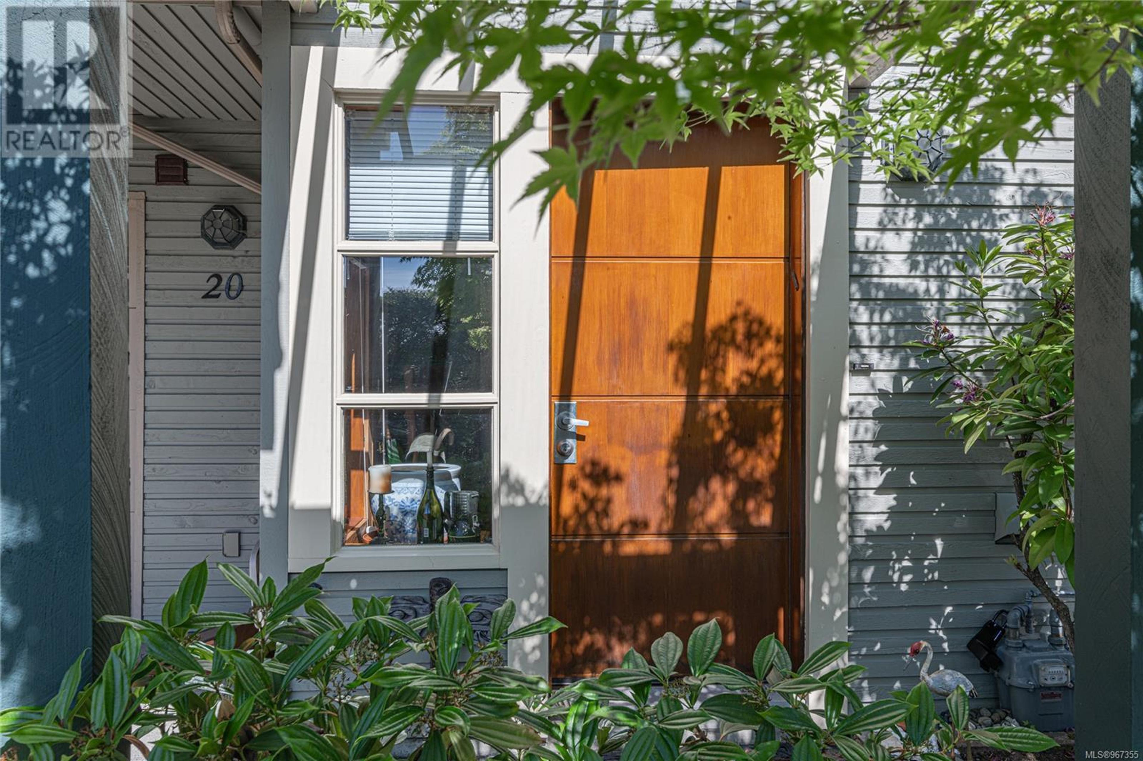 133 Corbett Street, Salt Spring Island - Exteriors - Photo 2