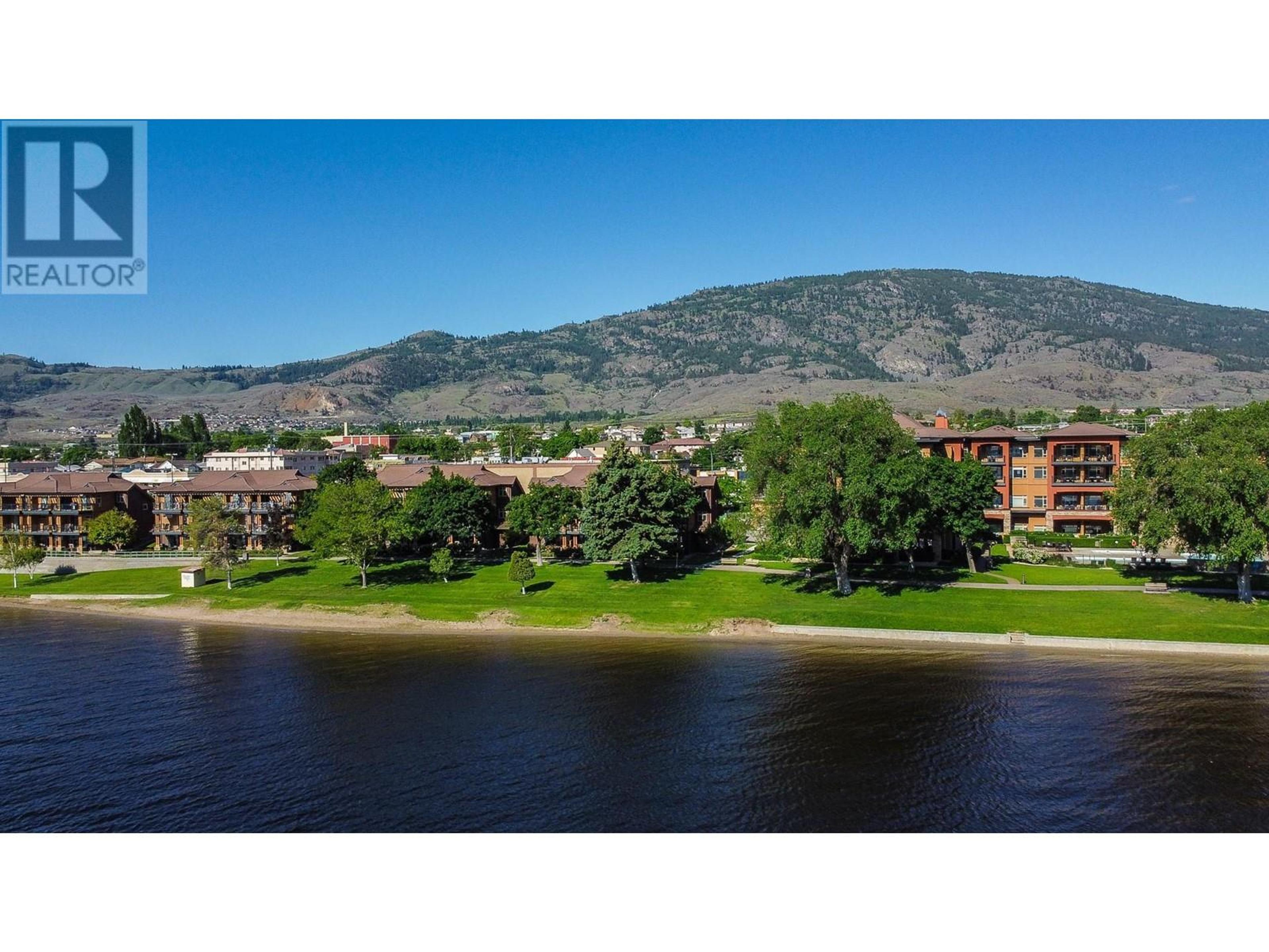15 PARK Place, Osoyoos - Exteriors - Full Complex View, Drone/Aerial View - Photo 2