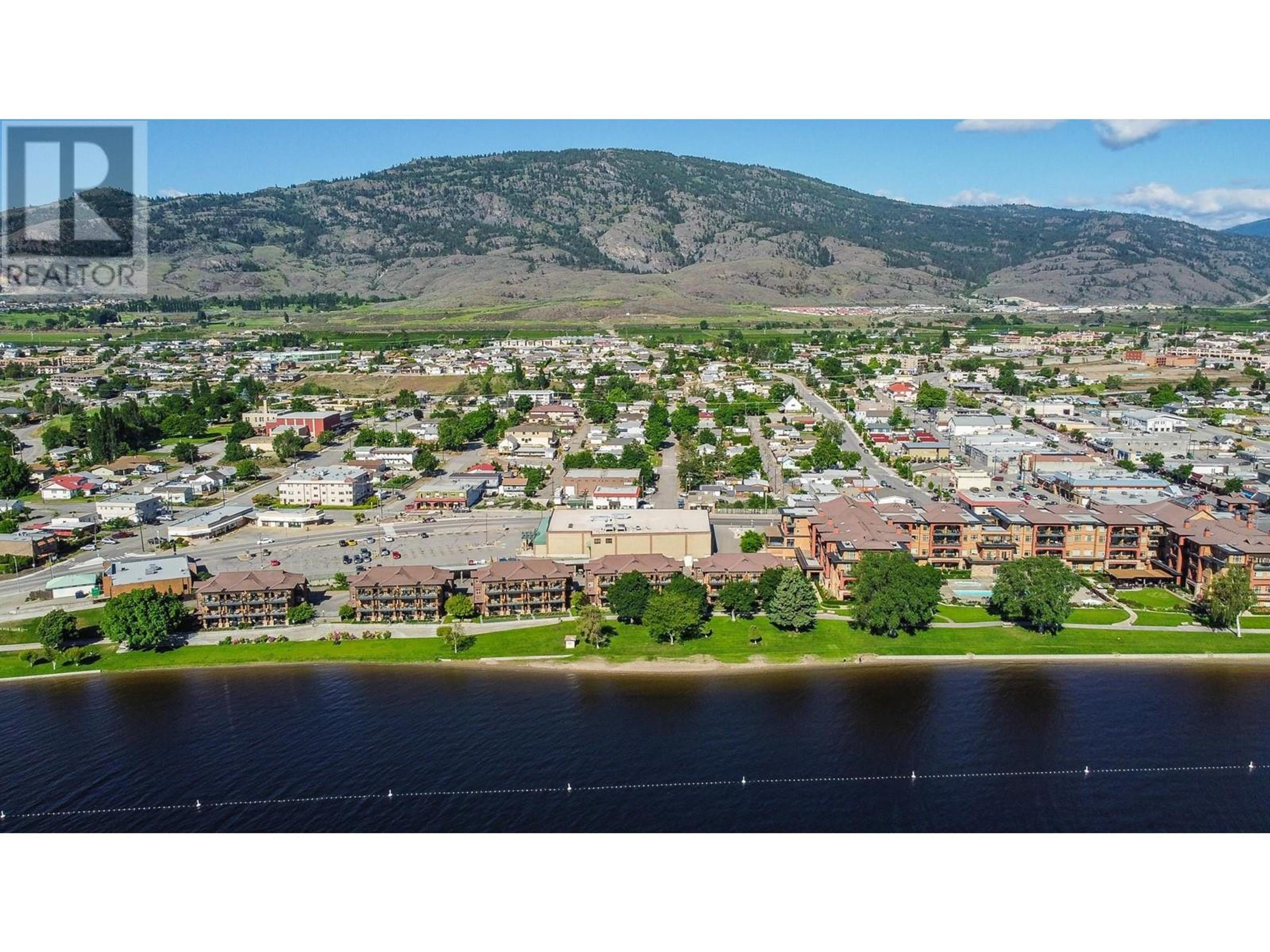 15 PARK Place, Osoyoos - Exteriors - Full Complex View, Drone/Aerial View - Photo 4