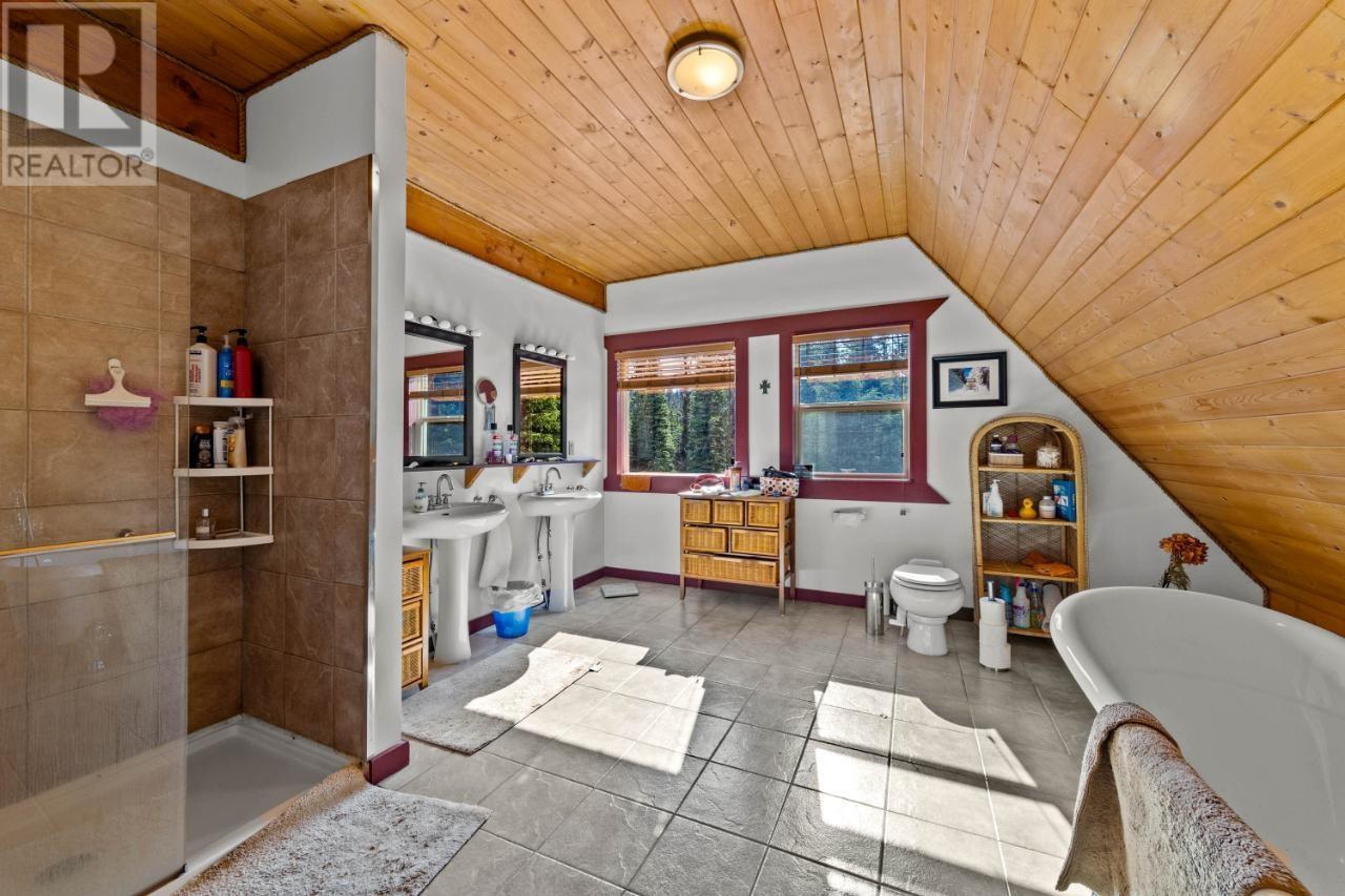 TAWEEL LAKE ROAD - 17