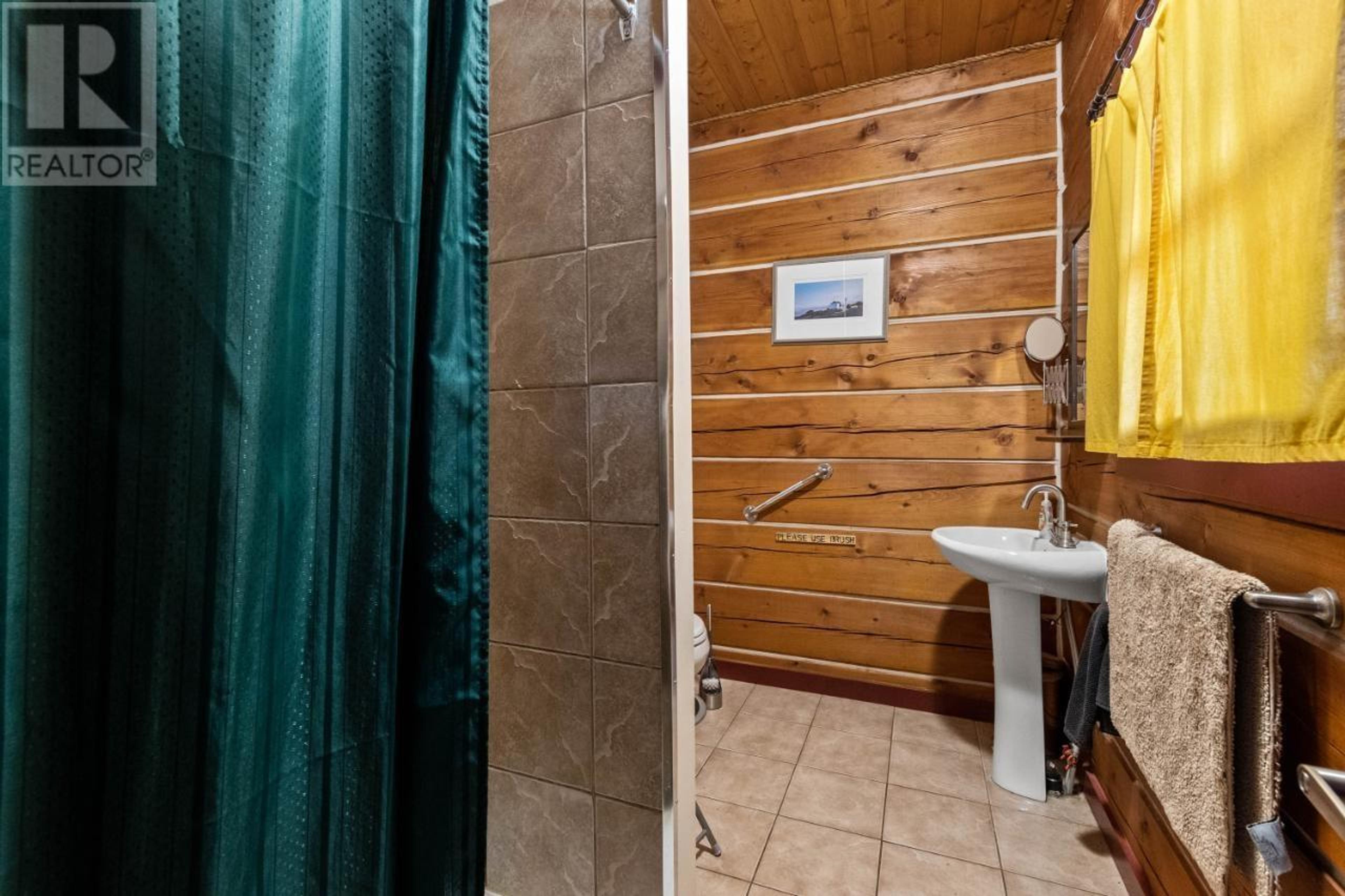 TAWEEL LAKE ROAD - 14