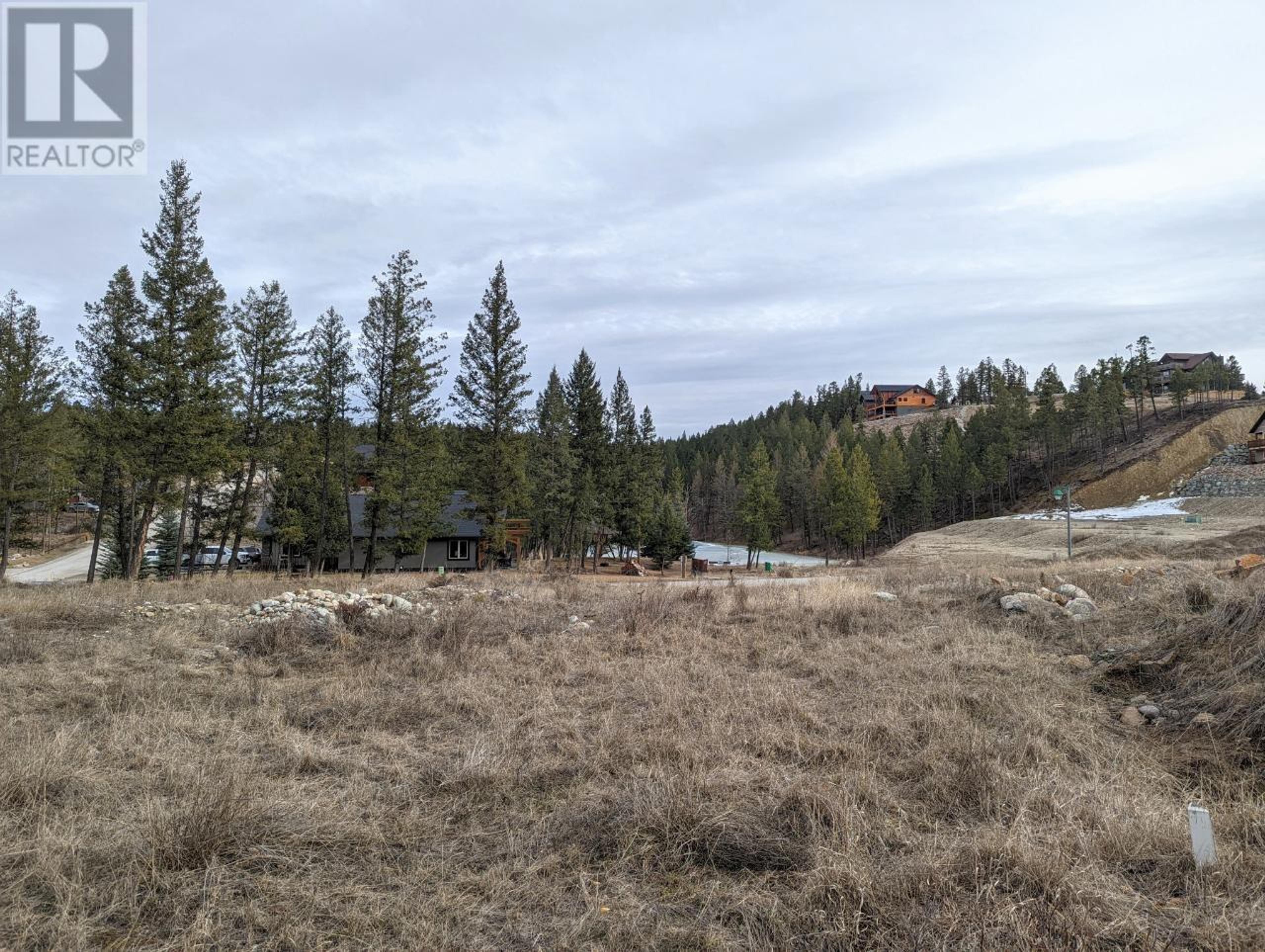 2480 CASTLESTONE Drive, Invermere - Outdoor Amenities - Garden / Yard/ Backyard/ Porch/ Deck - Photo 1