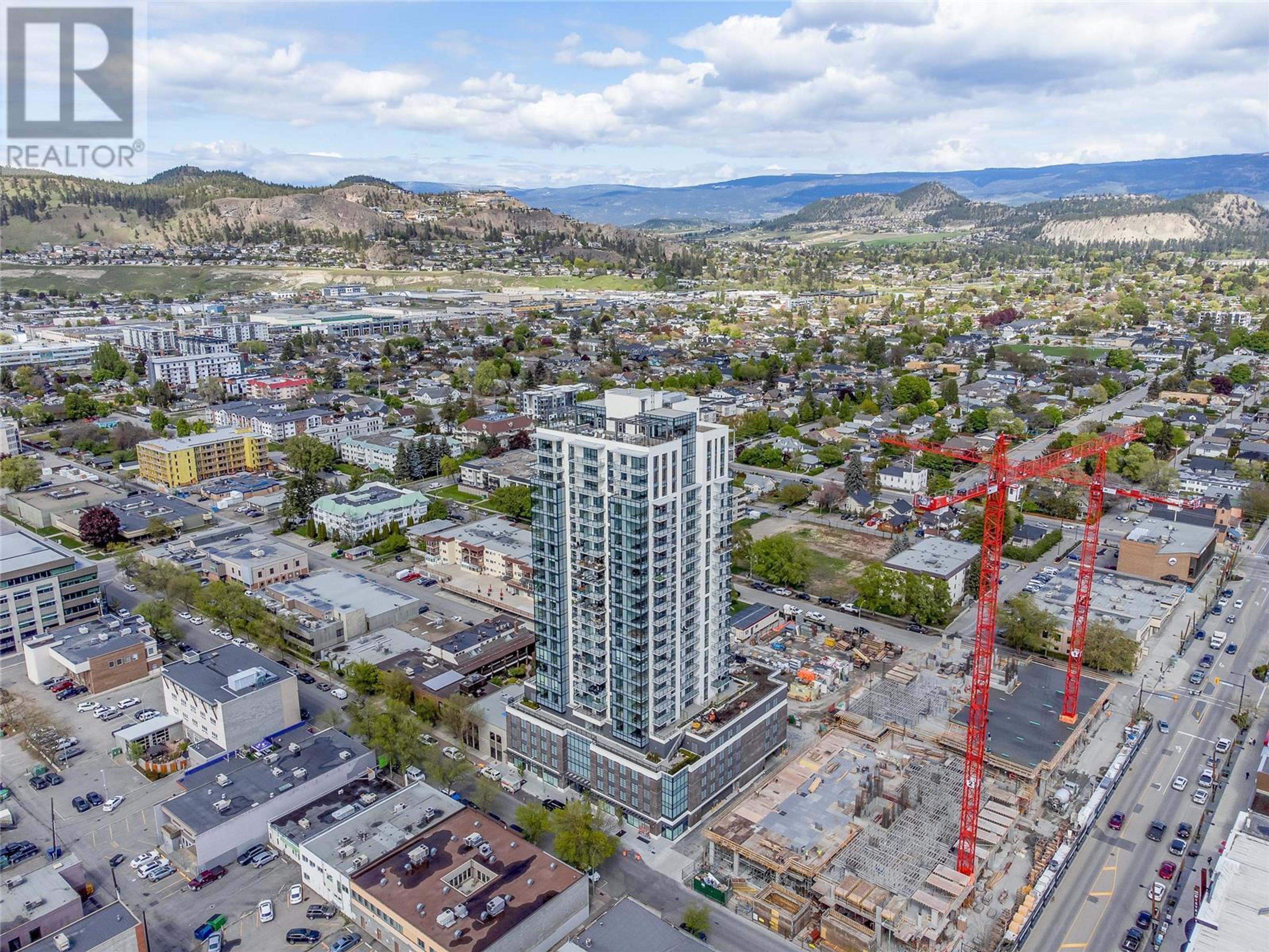 1471 St. Paul Street, Kelowna - Exteriors - Drone/Aerial View - Photo 1
