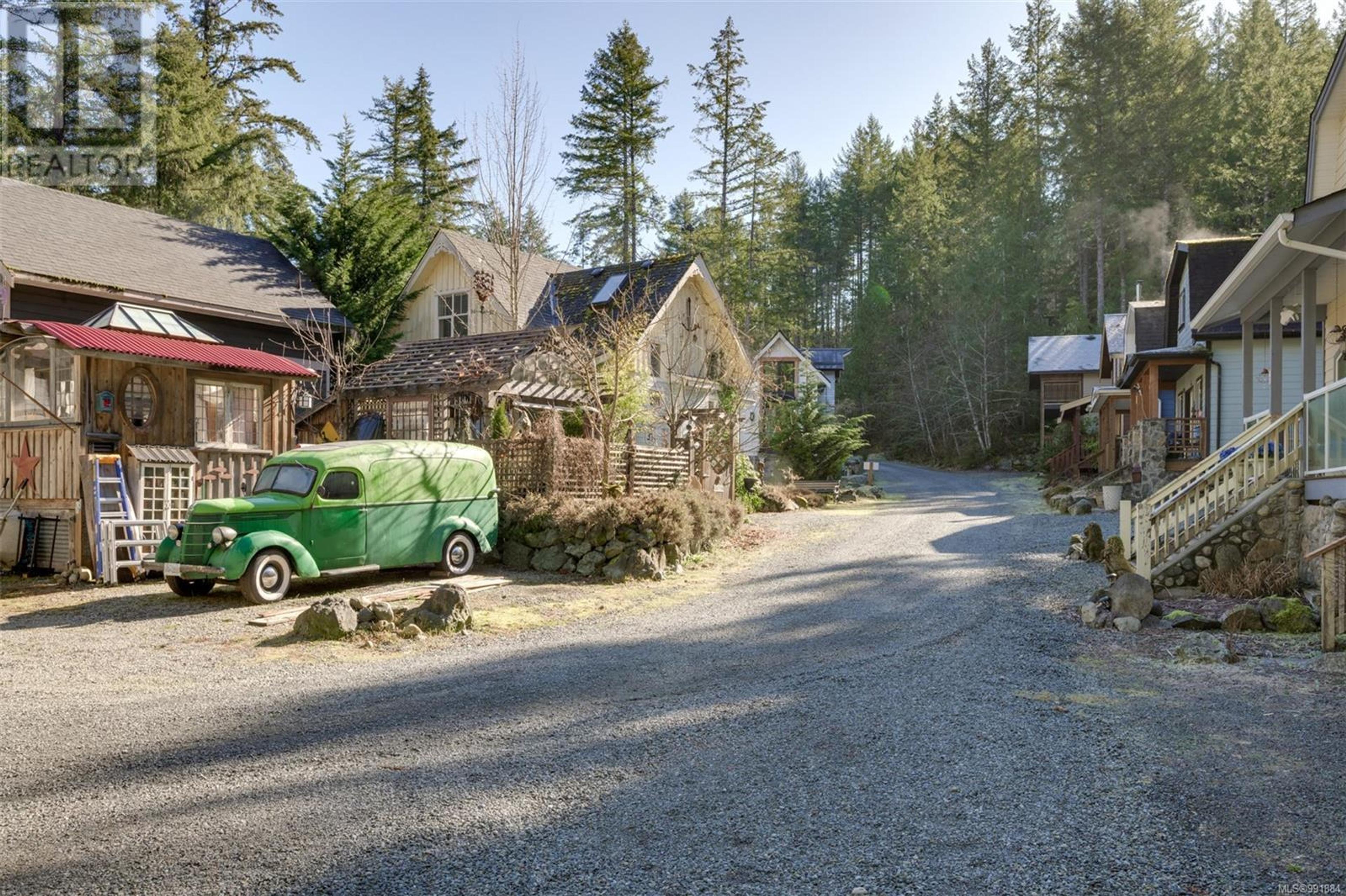 2970 Glen Eagles Rd, Shawnigan Lake - Exteriors - Full Complex View - Photo 8