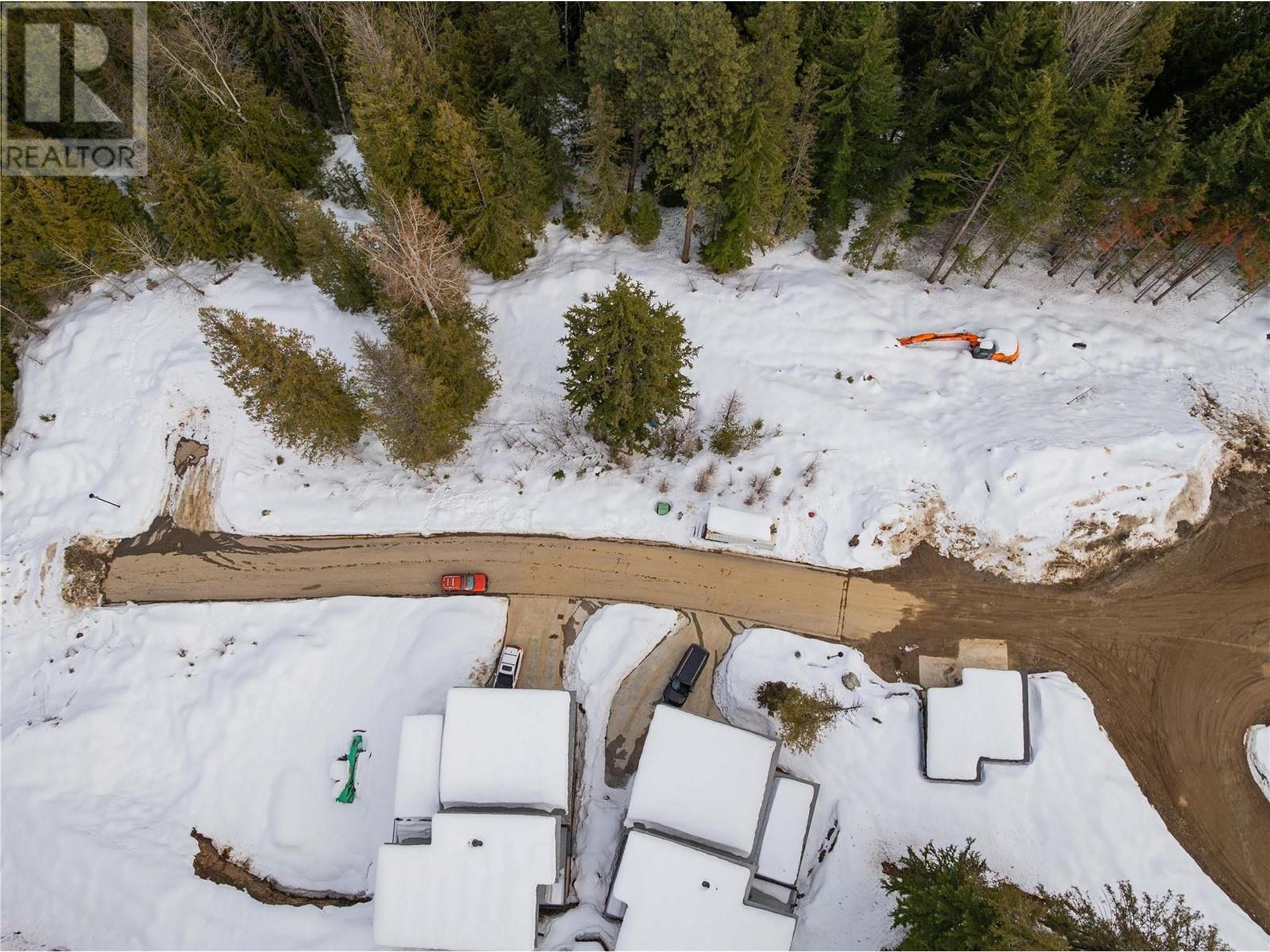212 Rock Cut Road, Rossland - Exteriors - Drone/Aerial View, Full Complex View - Photo 5
