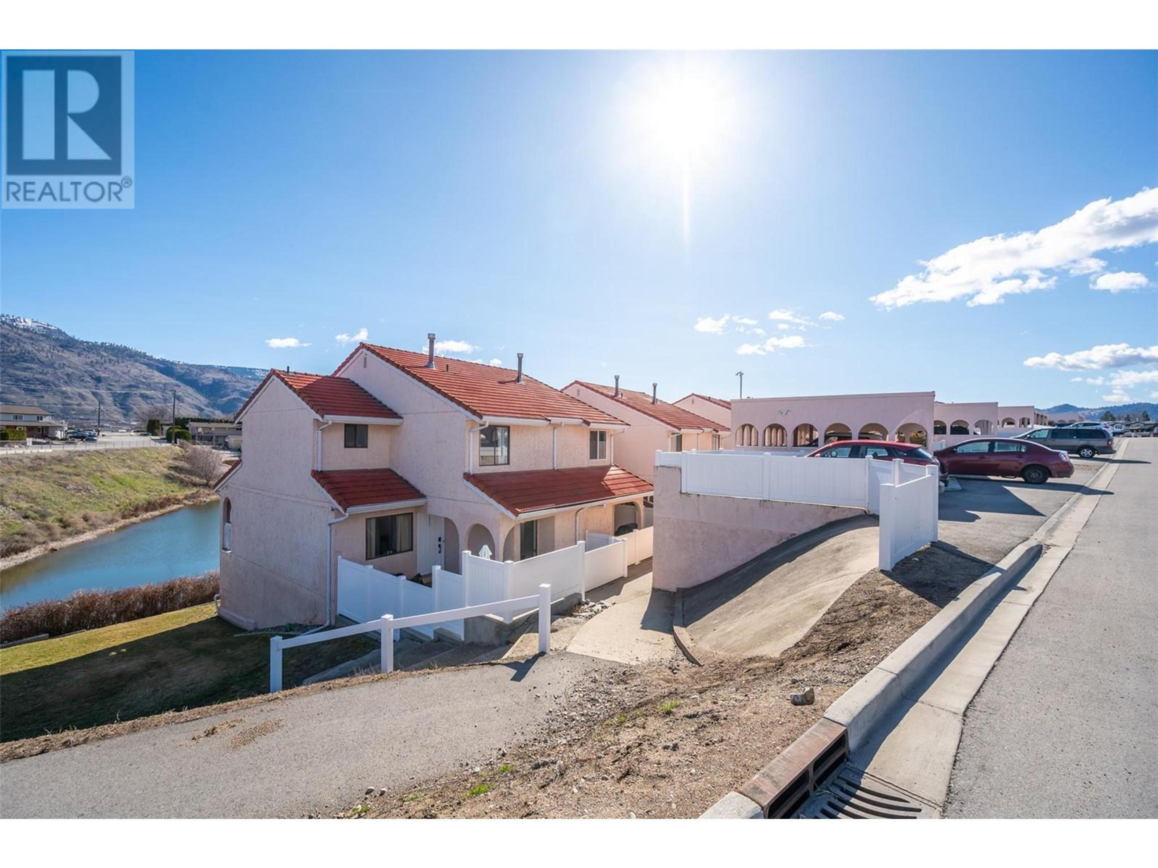 8029 VEDETTE Drive, Osoyoos - Exteriors - Full Complex View - Photo 9