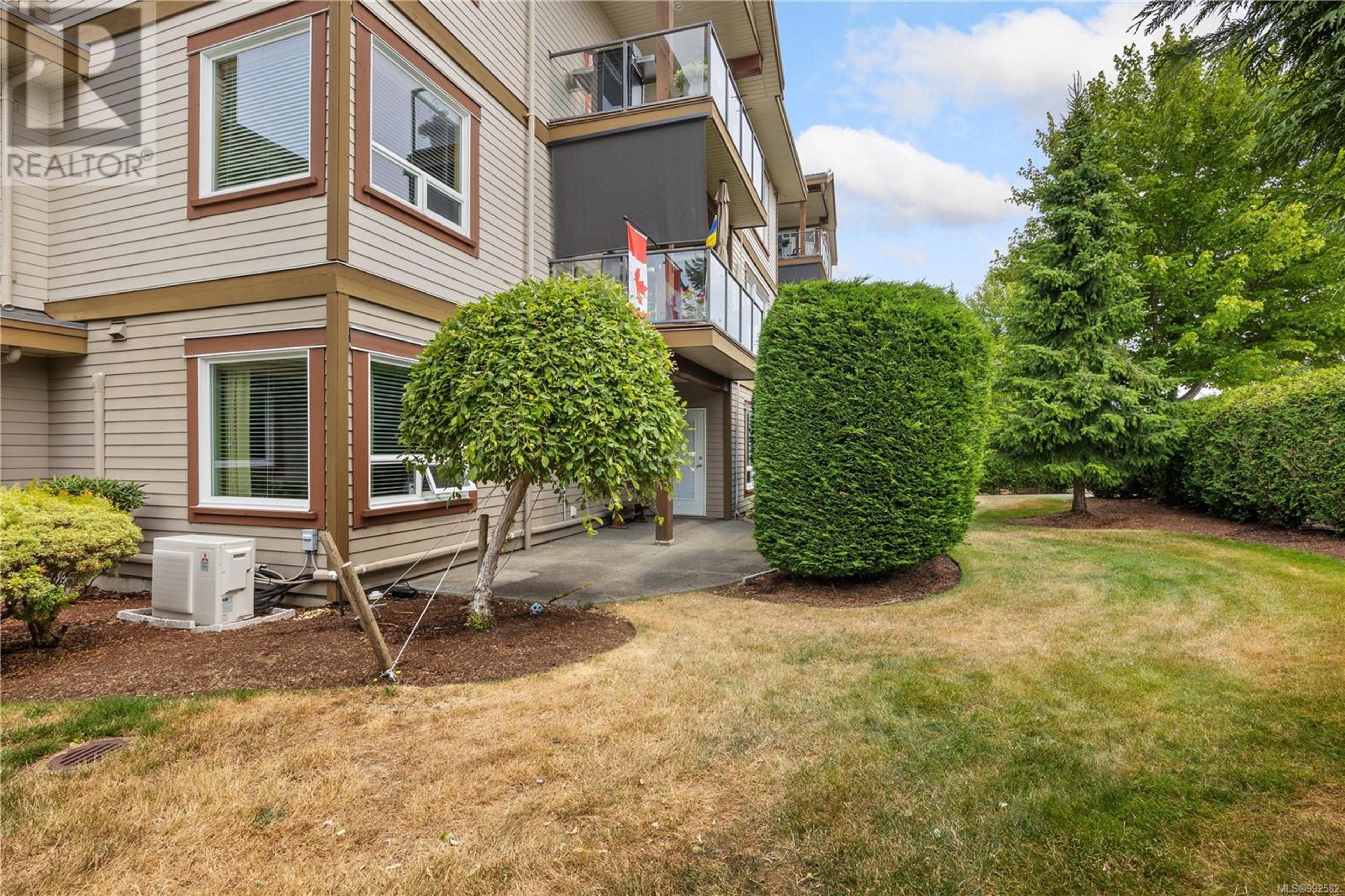 3666 Royal Vista Way, Courtenay - Exteriors - Photo 2