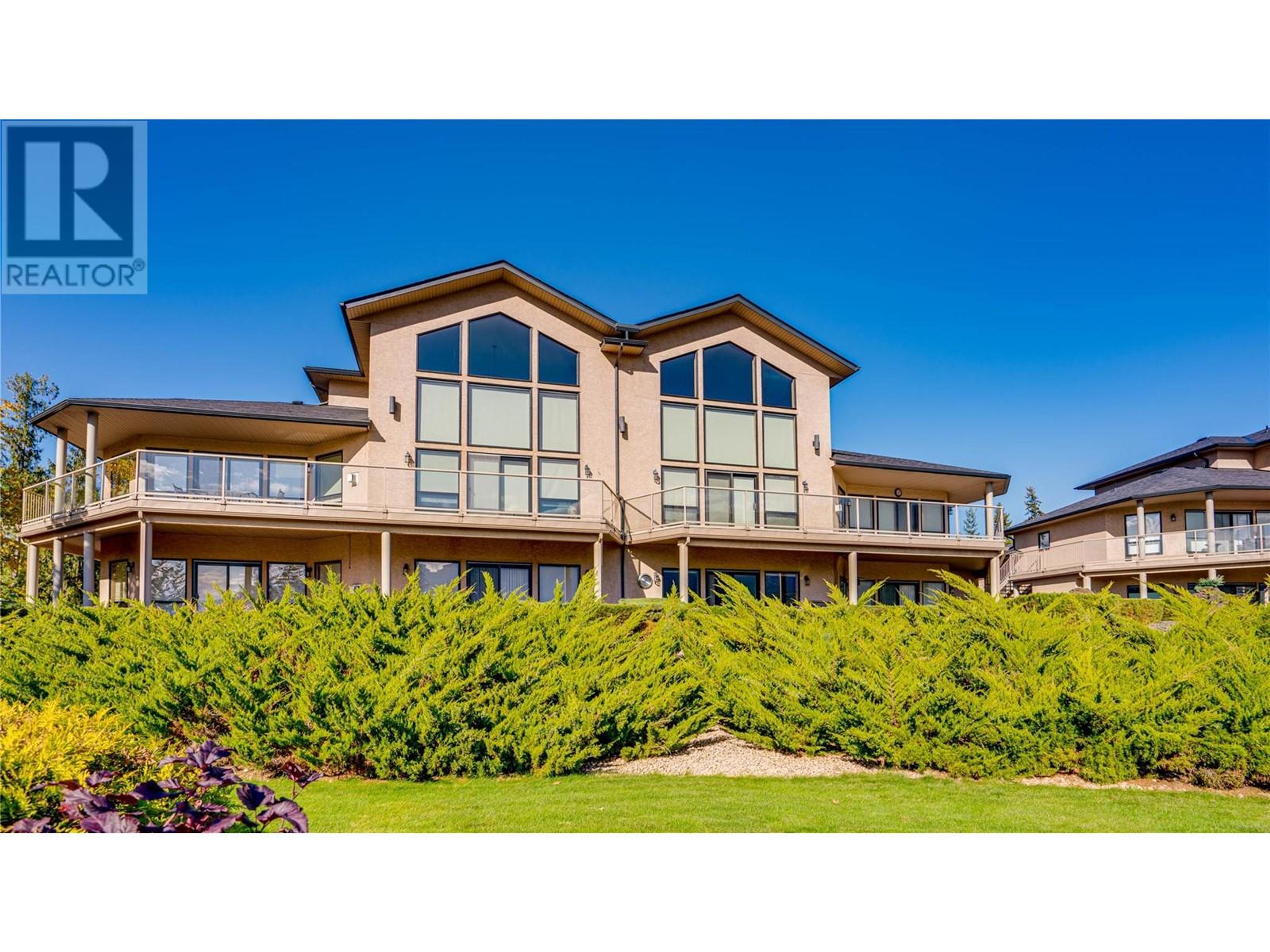 3473 Lakeview Place, Enderby - Exteriors - Full Complex View - Photo 3