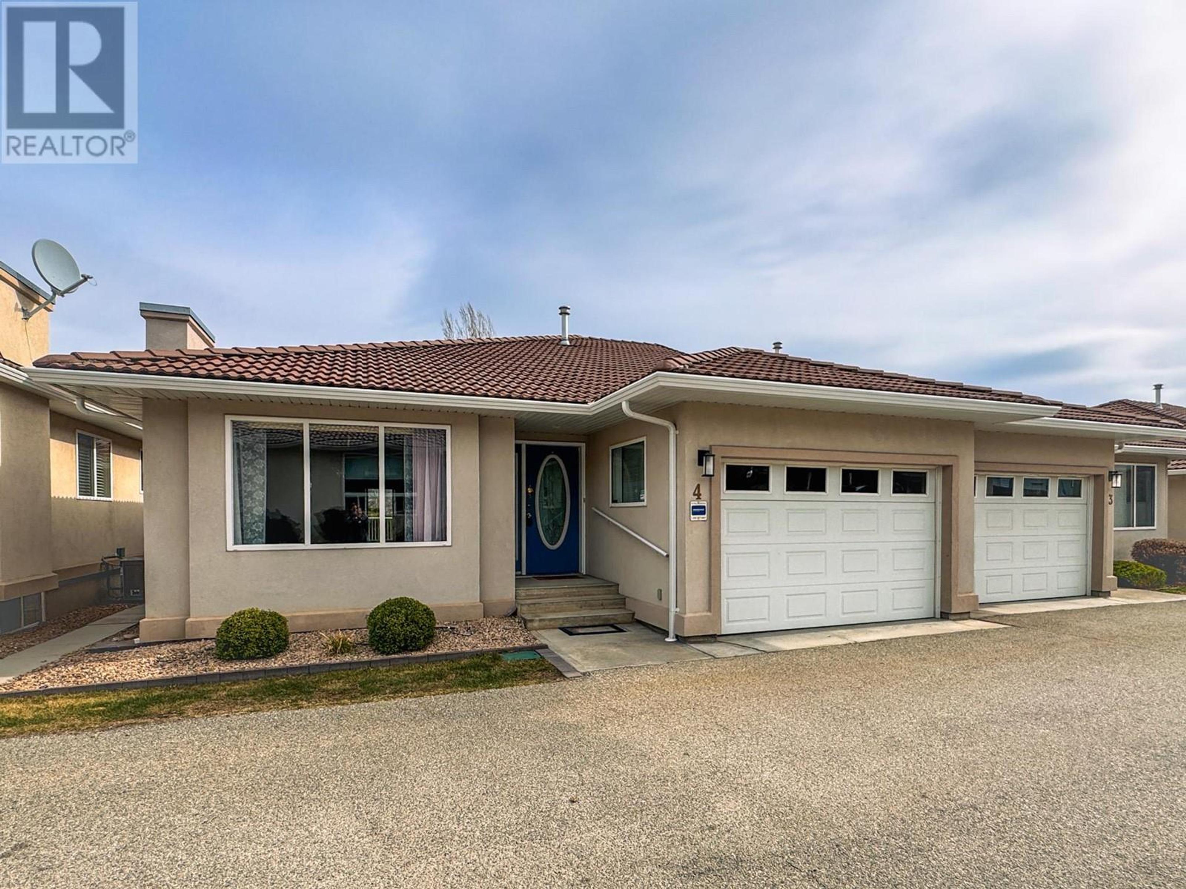 2 Royal Ann Court, Osoyoos - Exteriors - Photo 1