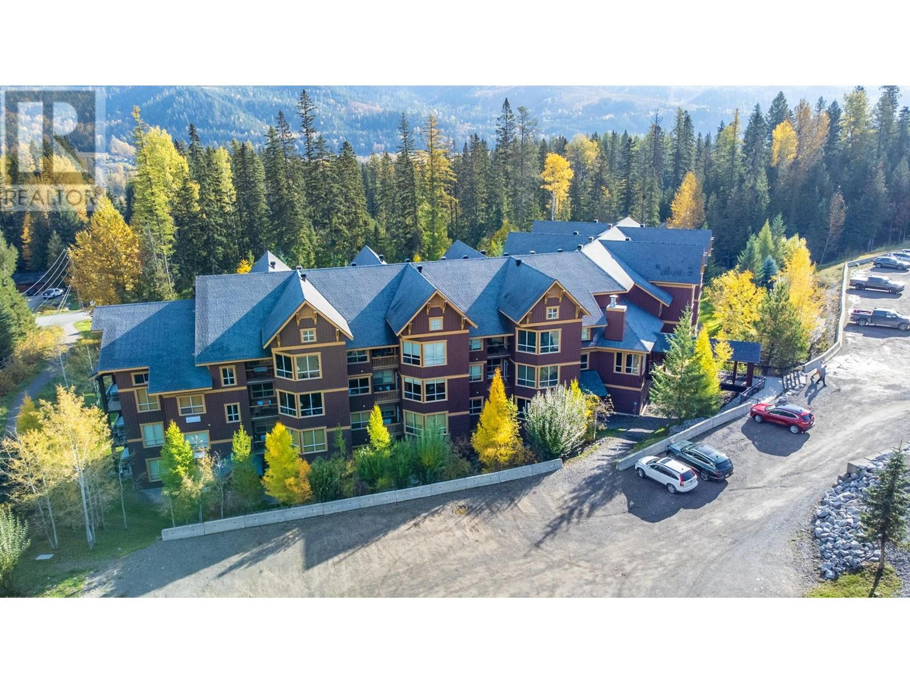 4559 TIMBERLINE Crescent, Fernie - Exteriors - Full Complex View, Drone/Aerial View - Photo 1