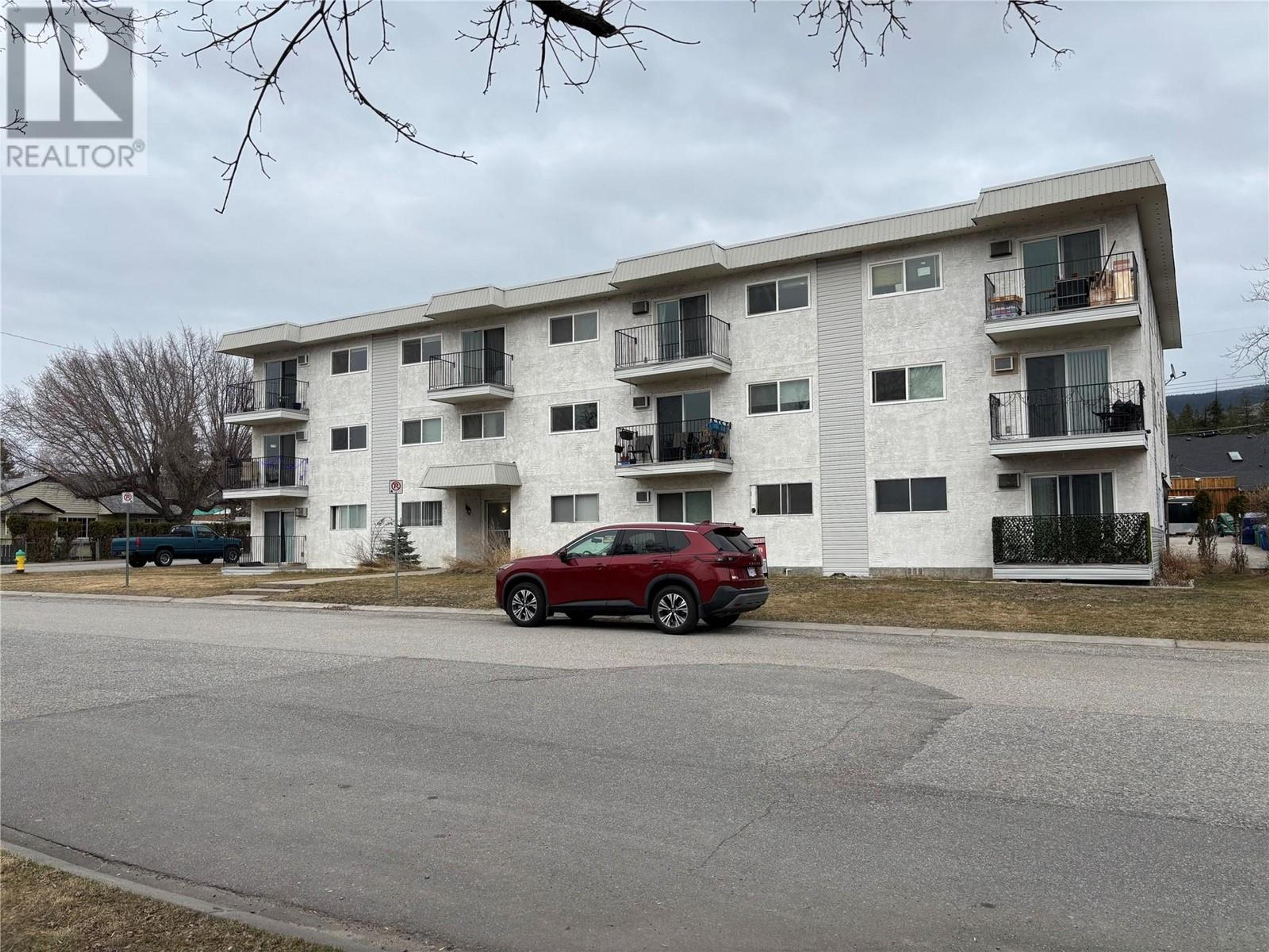 1300 CHURCH Street, Penticton - Exteriors - Photo 1