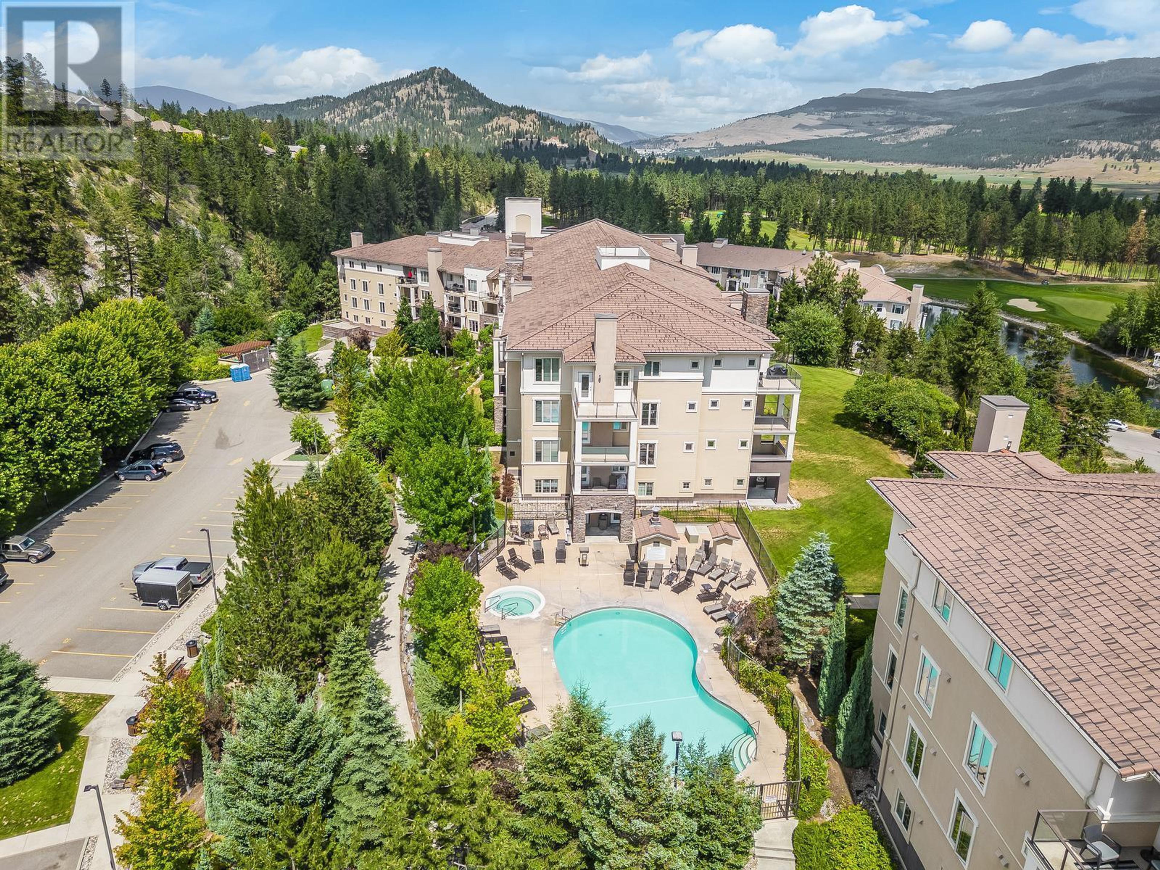 1875 Country Club Drive, Kelowna - Exteriors - Full Complex View, Drone/Aerial View - Photo 4