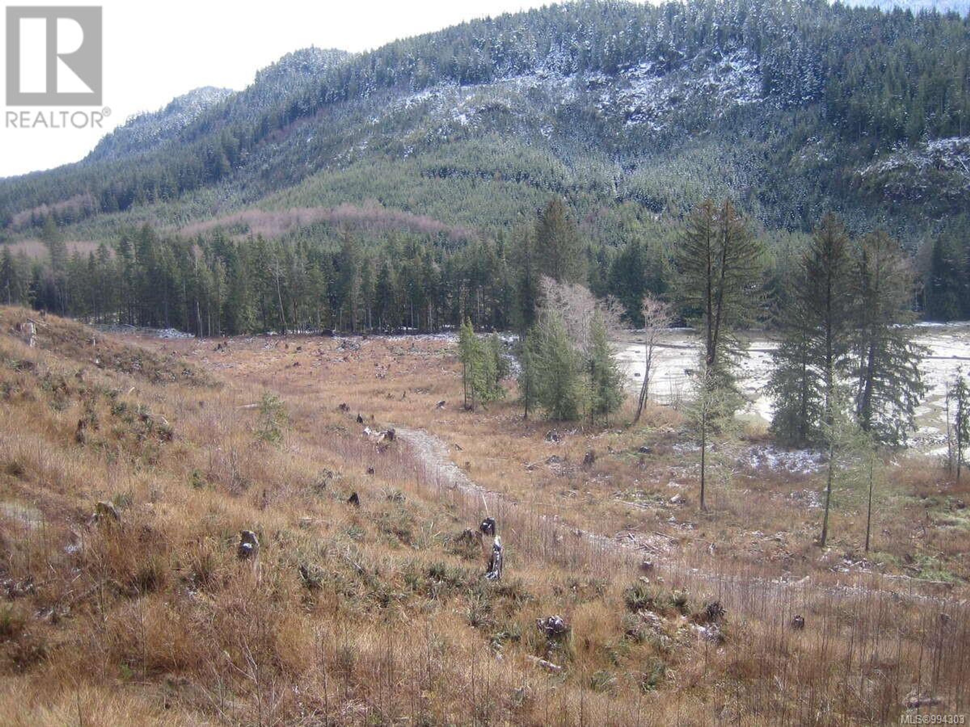 DL 704 BESSBOROUGH BAY - Image 11