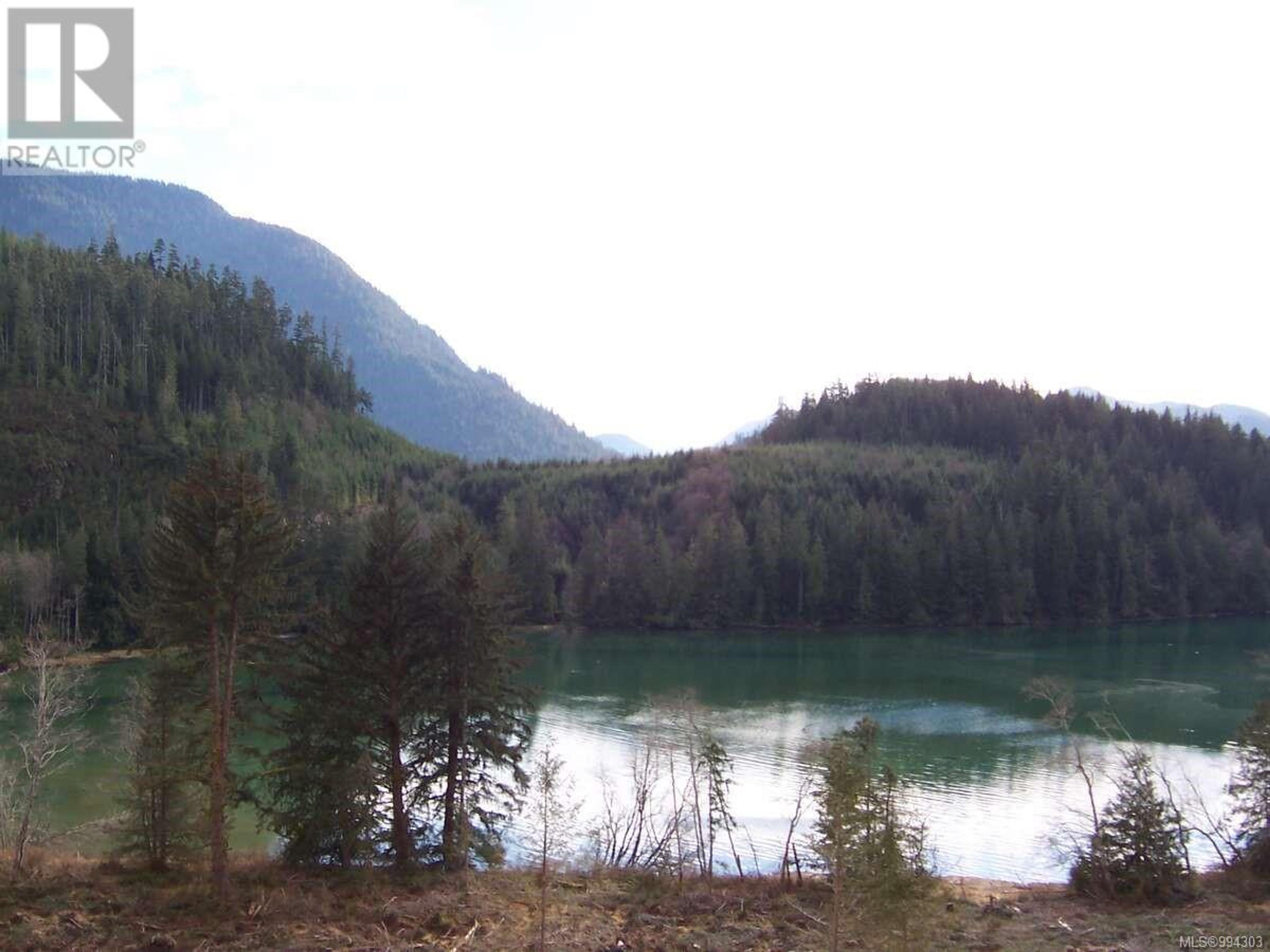 DL 704 BESSBOROUGH BAY - Image 3