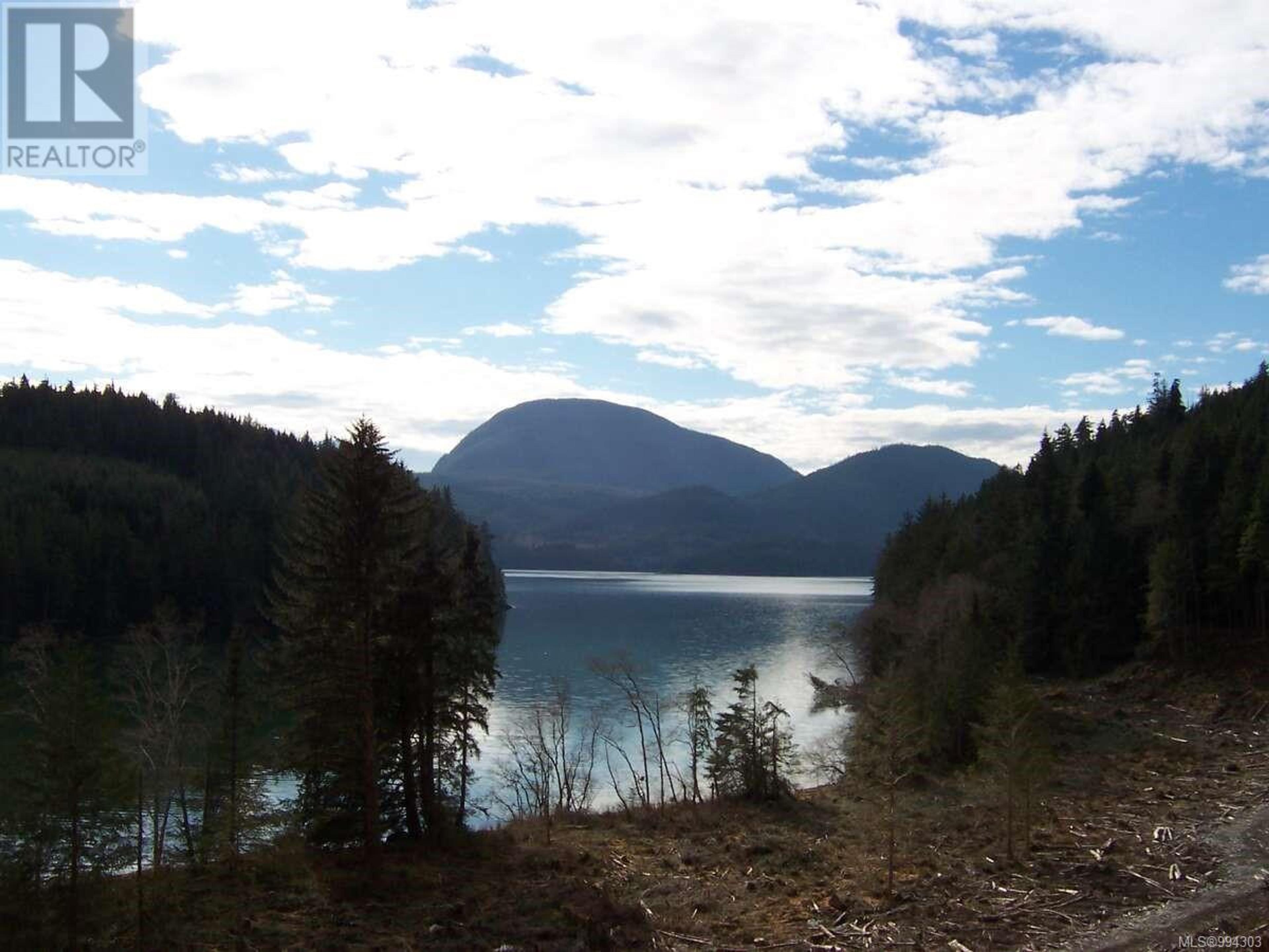 DL 704 BESSBOROUGH BAY - Image 7