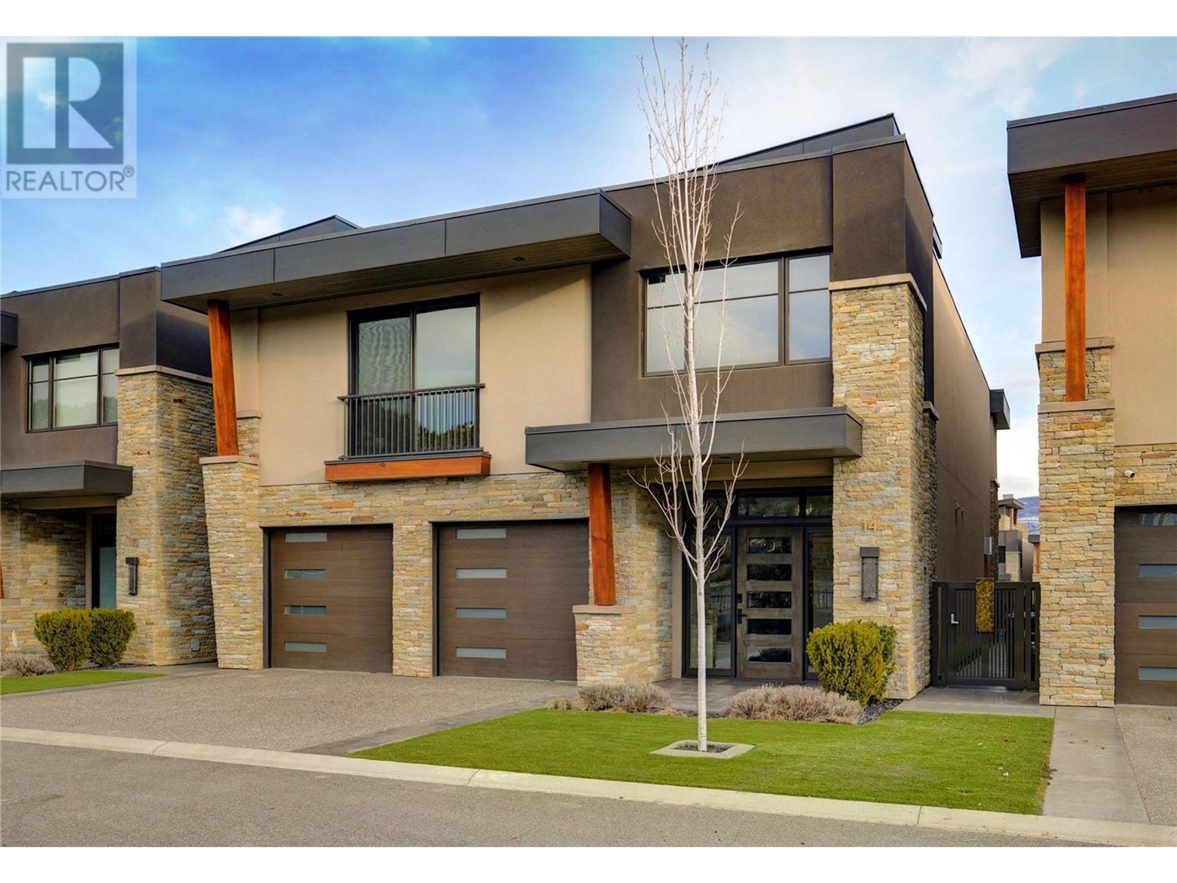 3745 West Bay Road, West Kelowna - Exteriors - Full Complex View - Photo 3