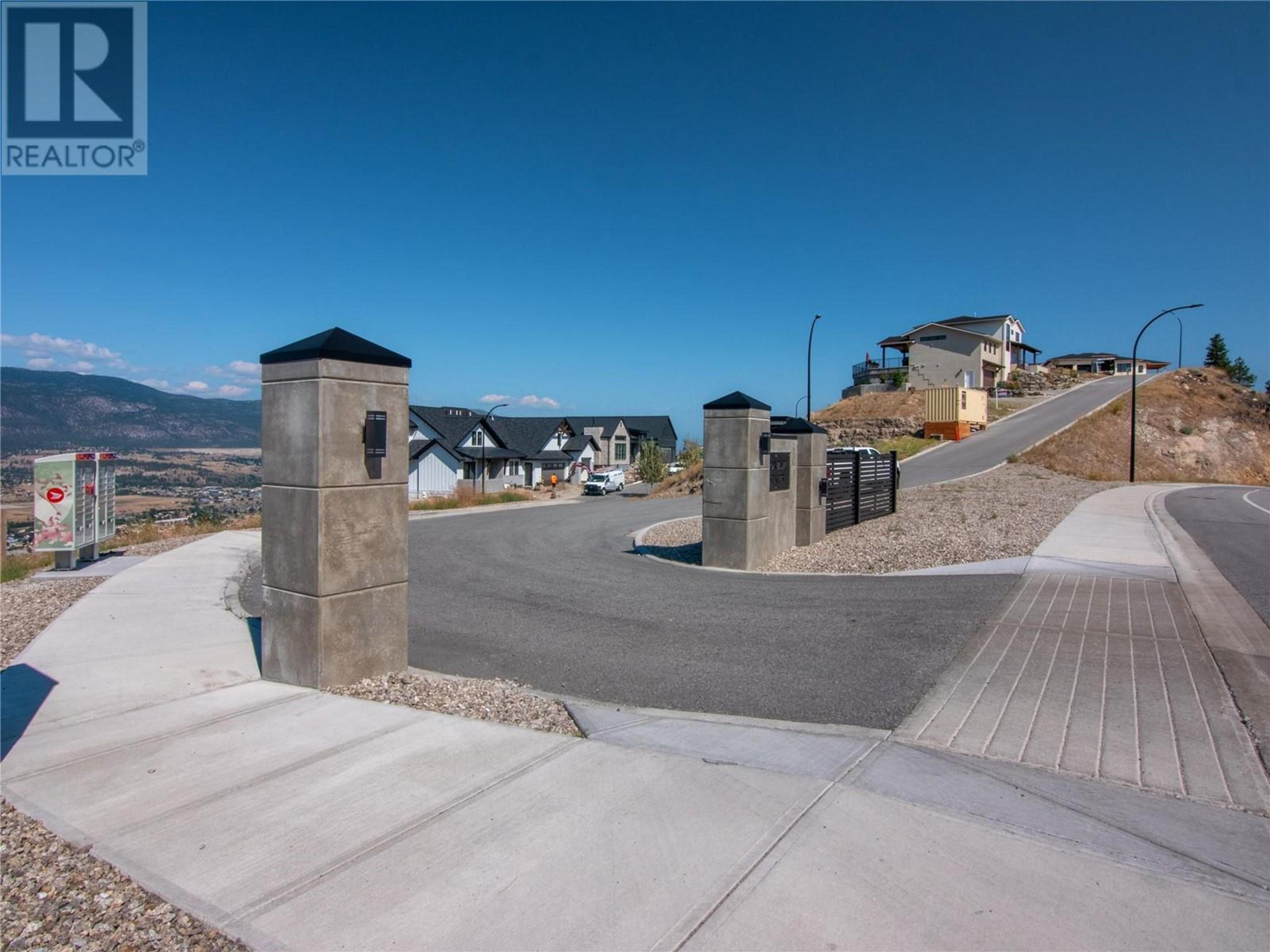 3331 EVERGREEN Drive, Penticton - Exteriors - Full Complex View - Photo 5
