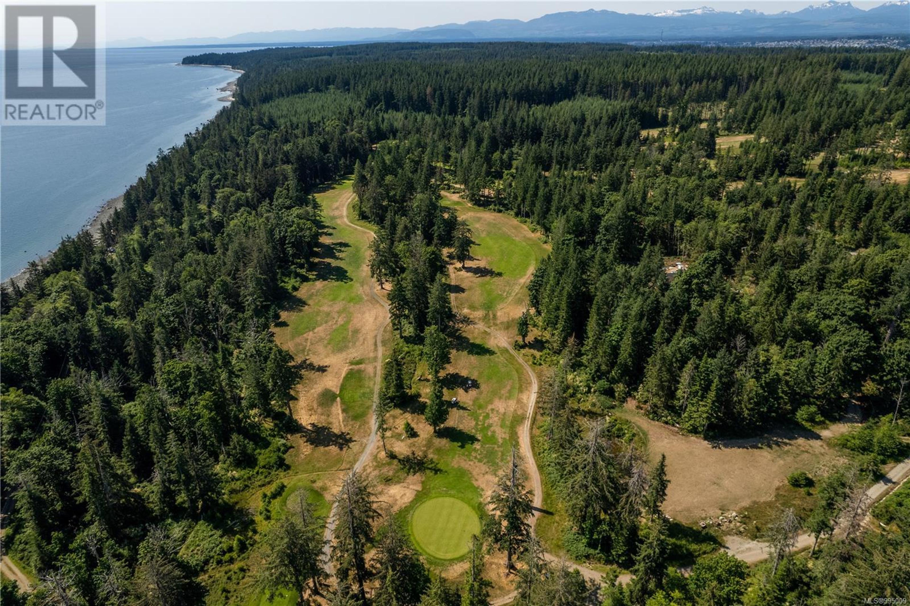 926 Fern Hill Lane, Quadra Island - Outdoor Amenities - Playing Field / Sports Court - Photo 1
