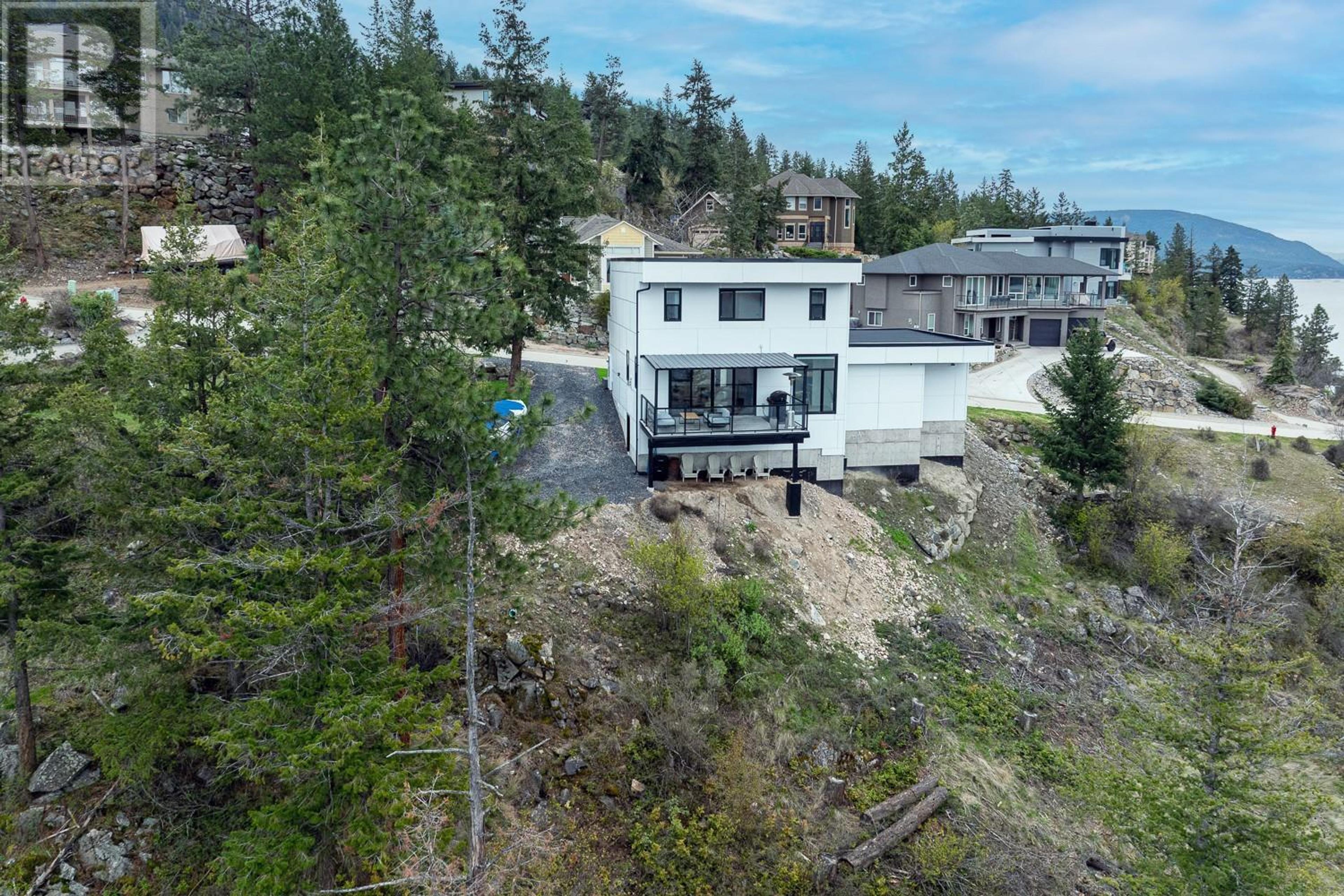 40 Kestrel Place, Vernon - Exteriors - Drone/Aerial View - Photo 4