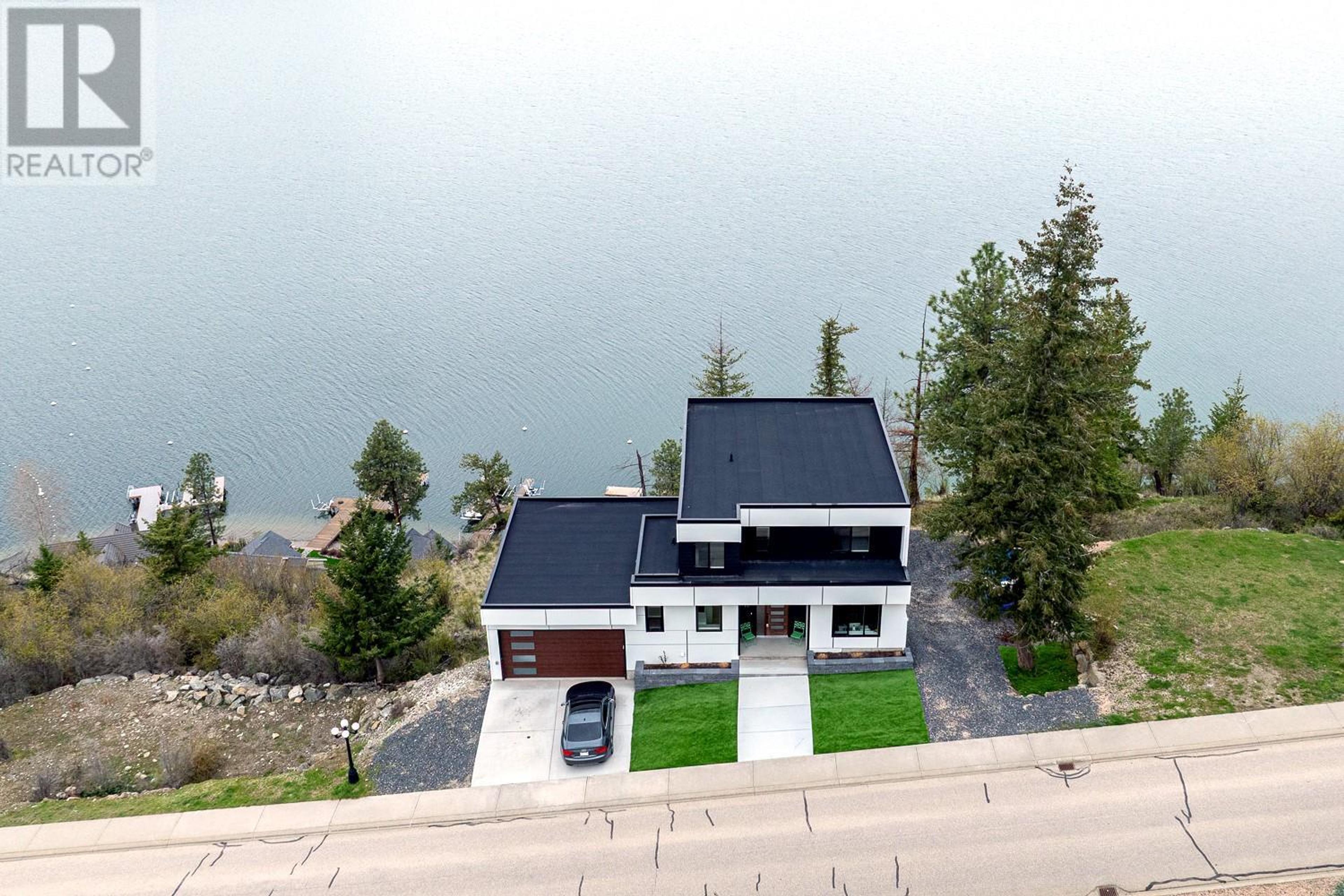 40 Kestrel Place, Vernon - Exteriors - Drone/Aerial View - Photo 6