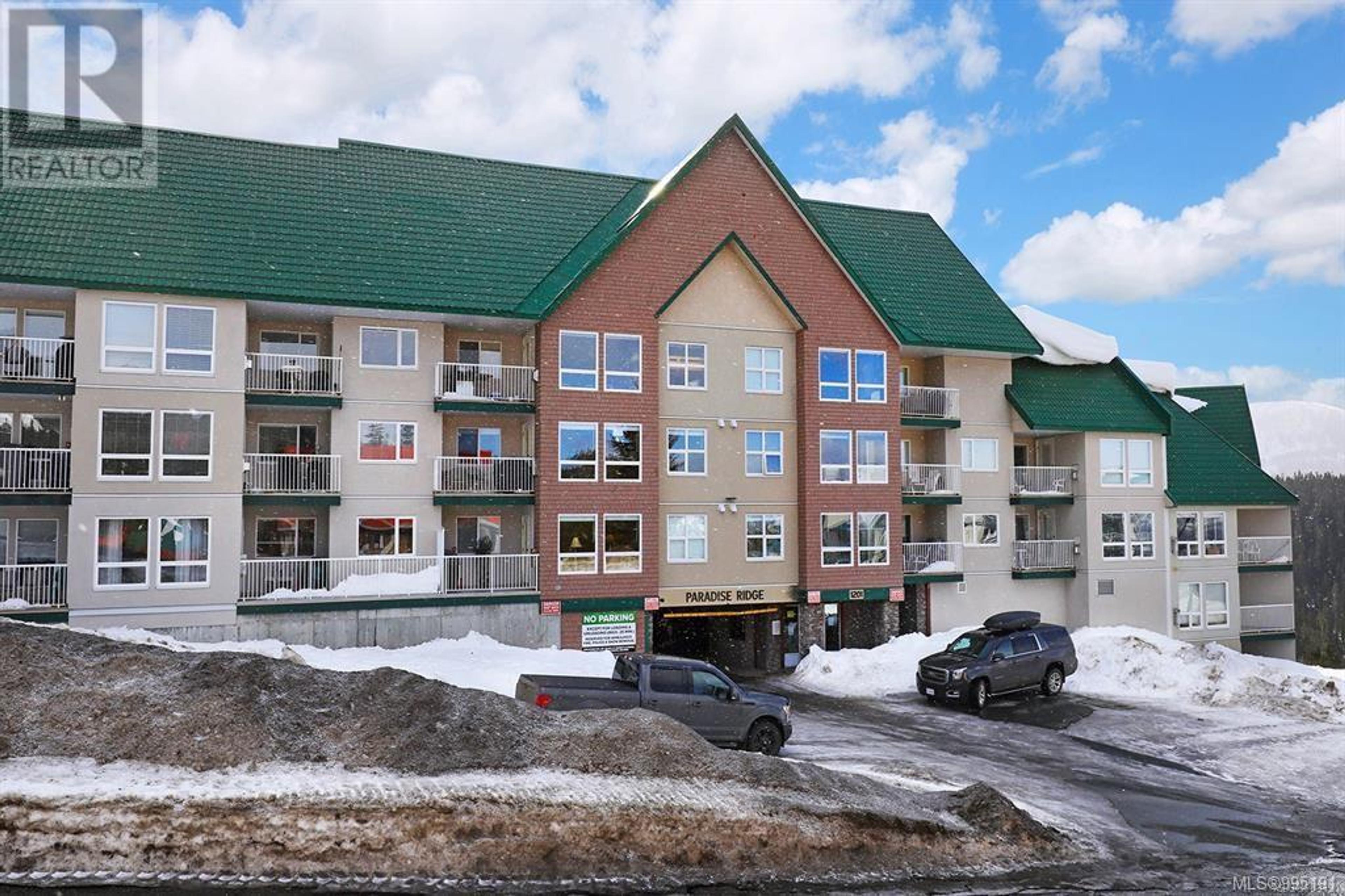 1201 Henry Rd, Courtenay - Exteriors - Full Complex View - Photo 4