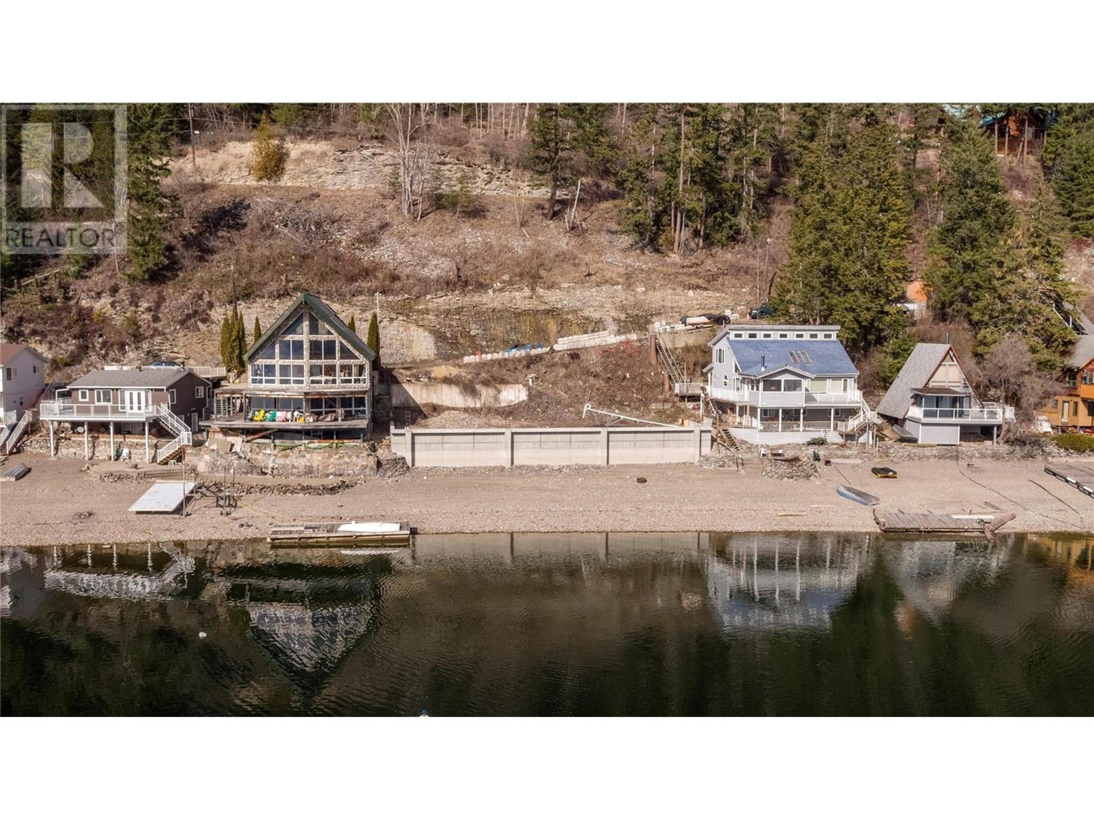 4780 Sunnybrae Canoe Point Road, Tappen - Exteriors - Full Complex View - Photo 9