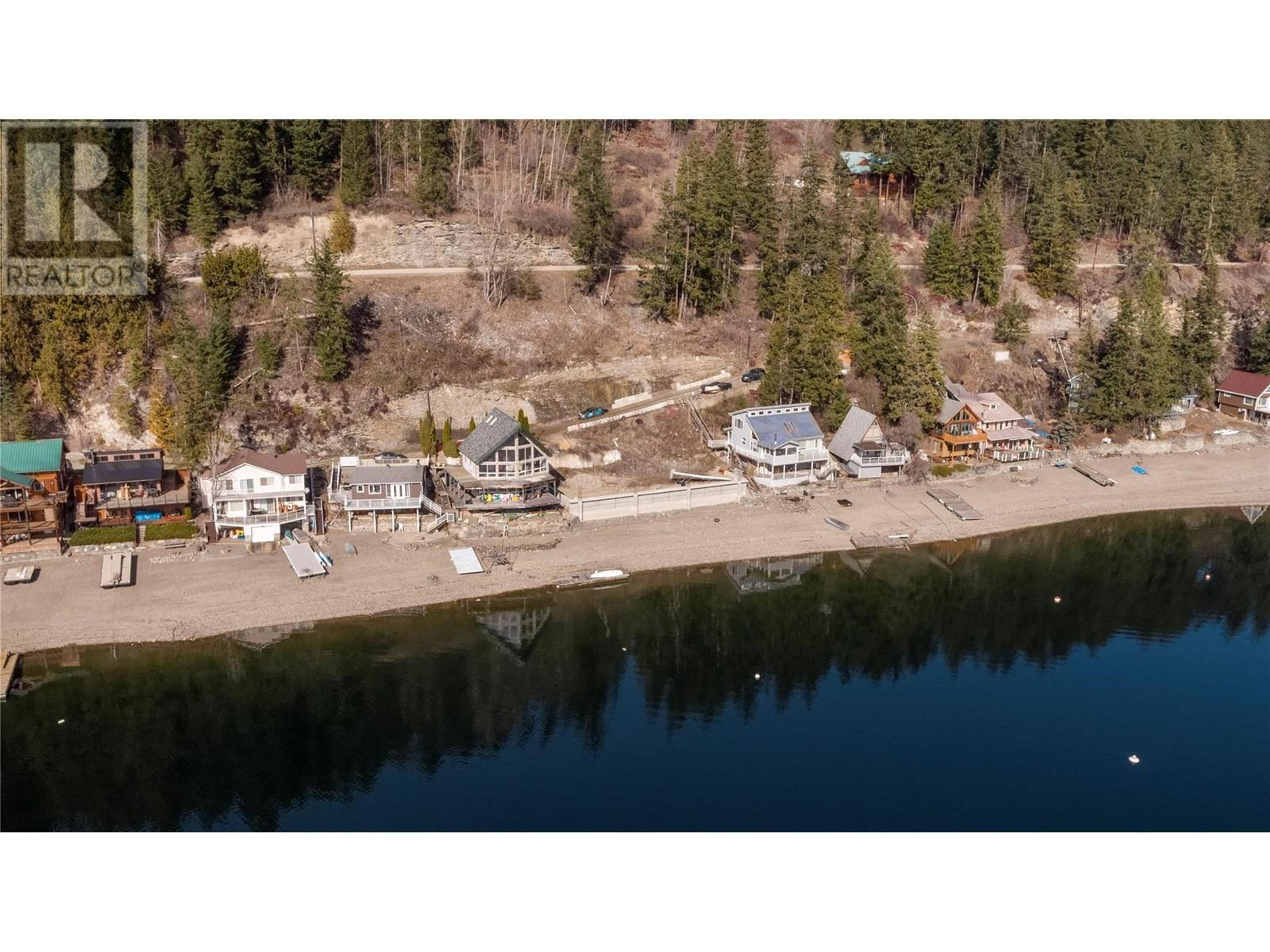 4780 Sunnybrae Canoe Point Road, Tappen - Exteriors - Full Complex View, Drone/Aerial View - Photo 11