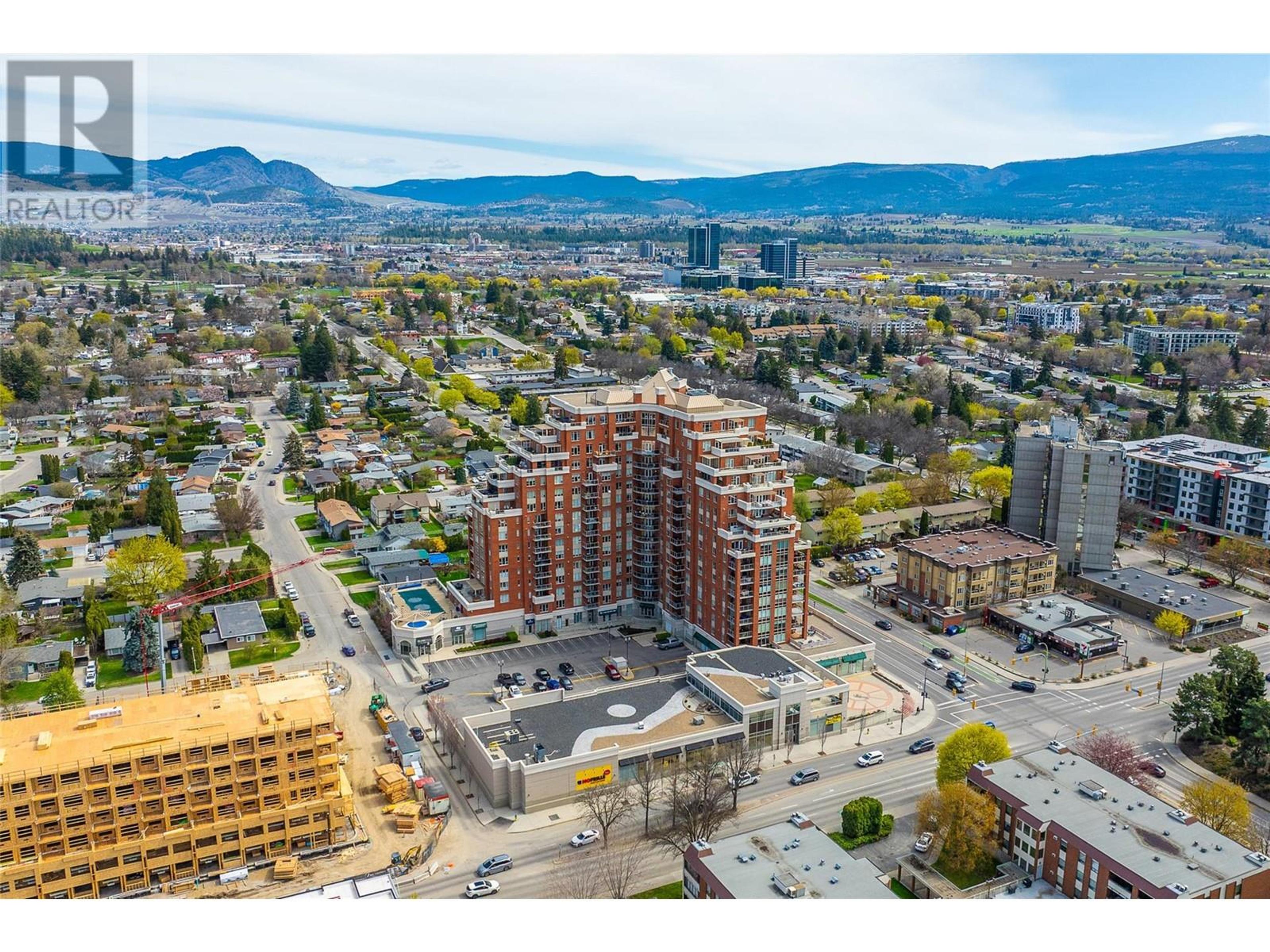 1160 Bernard Avenue, Kelowna - Exteriors - Drone/Aerial View, Full Complex View - Photo 5