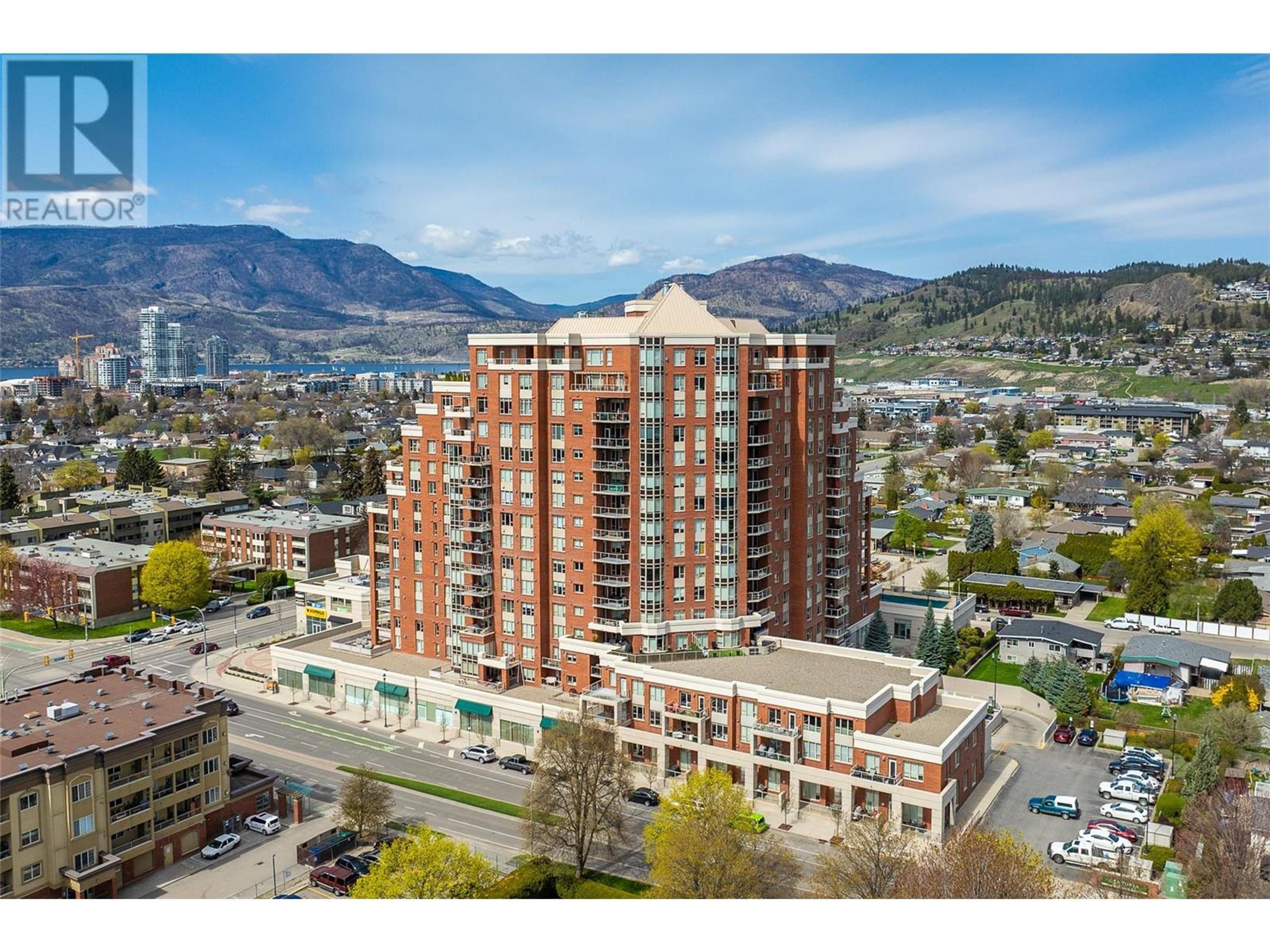 1160 Bernard Avenue, Kelowna - Exteriors - Drone/Aerial View - Photo 7