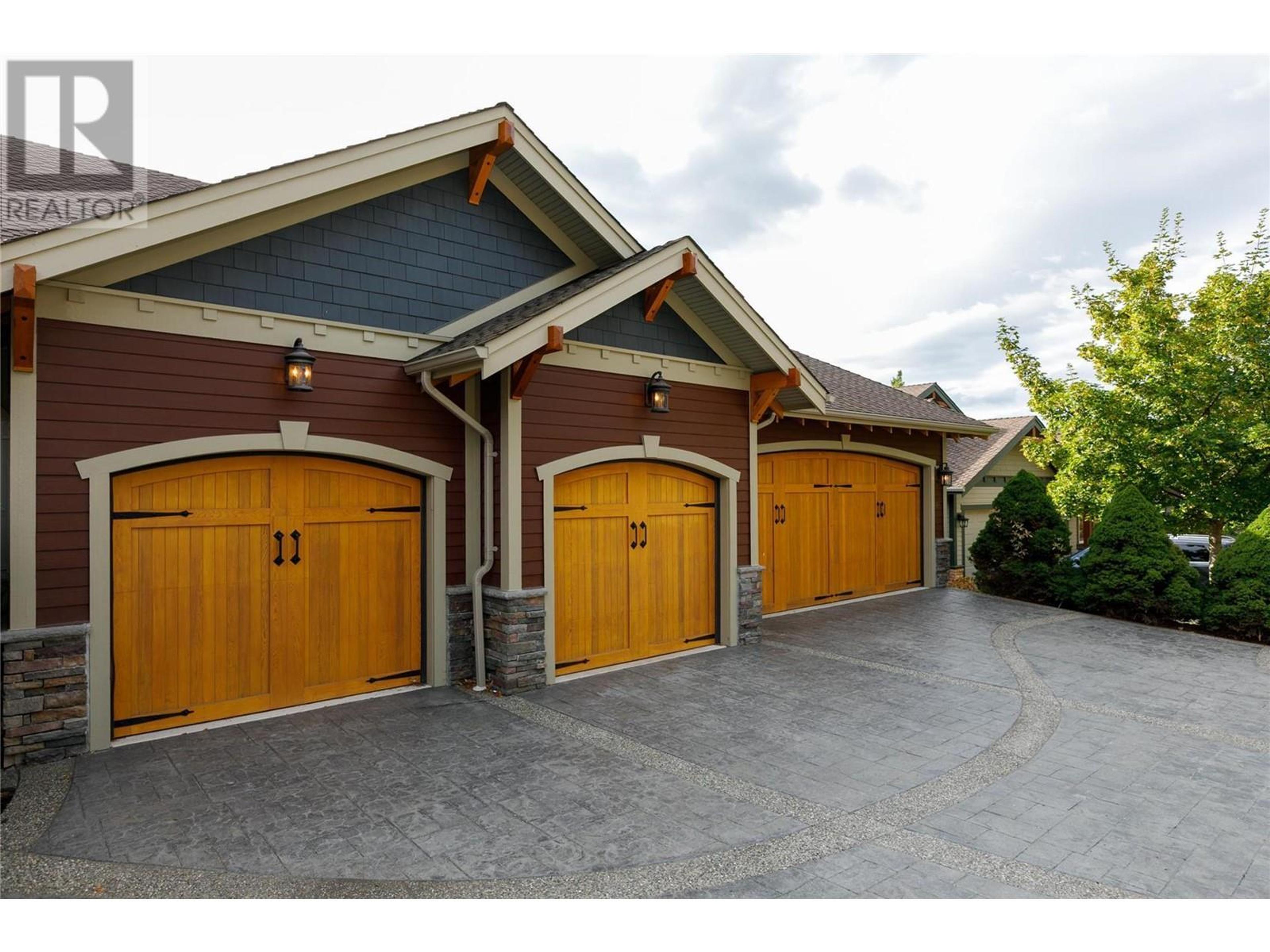 450 Niblick Court, Vernon - Exteriors - Photo 3
