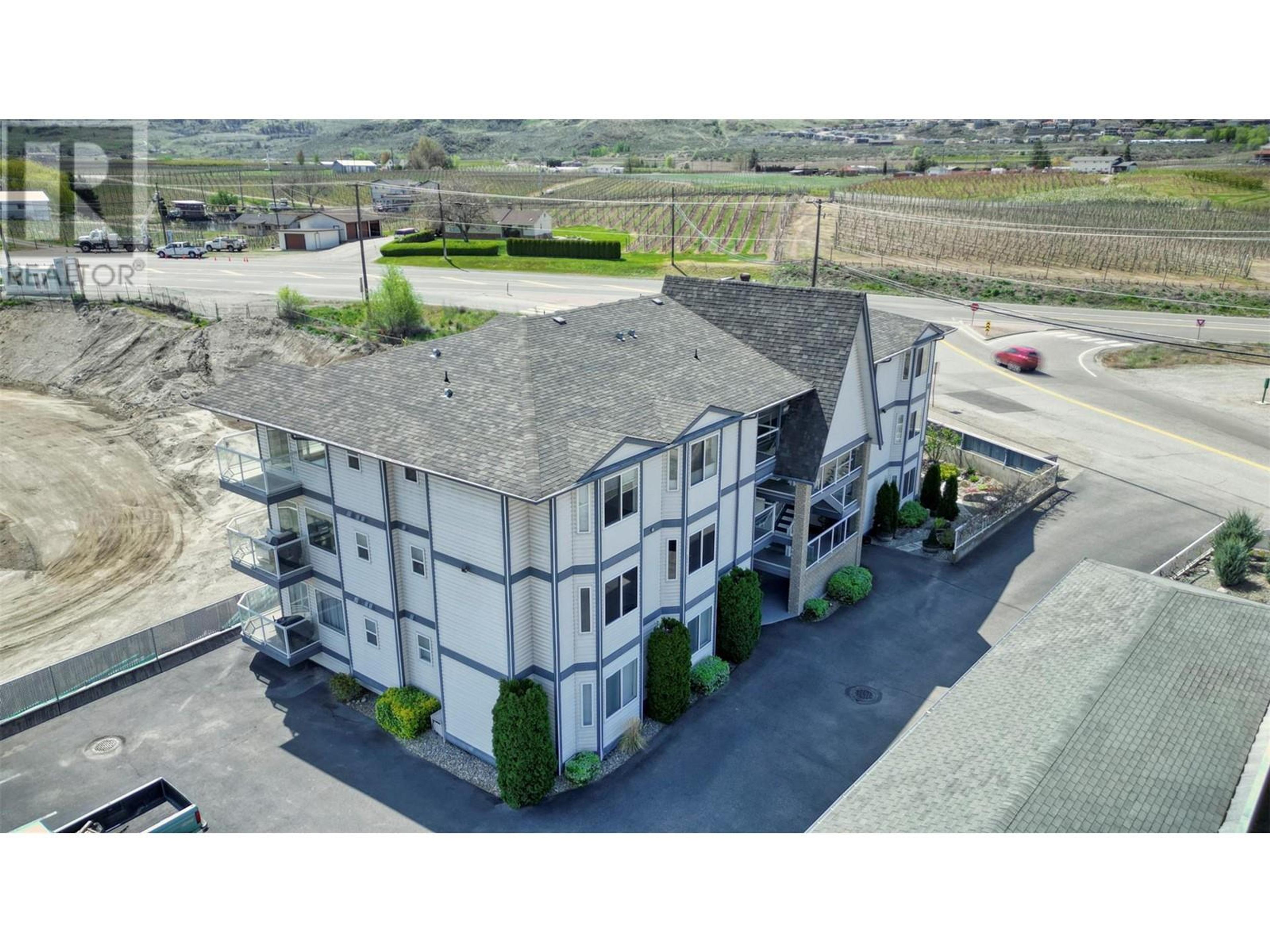 4801 89TH Street, Osoyoos - Exteriors - Drone/Aerial View - Photo 9