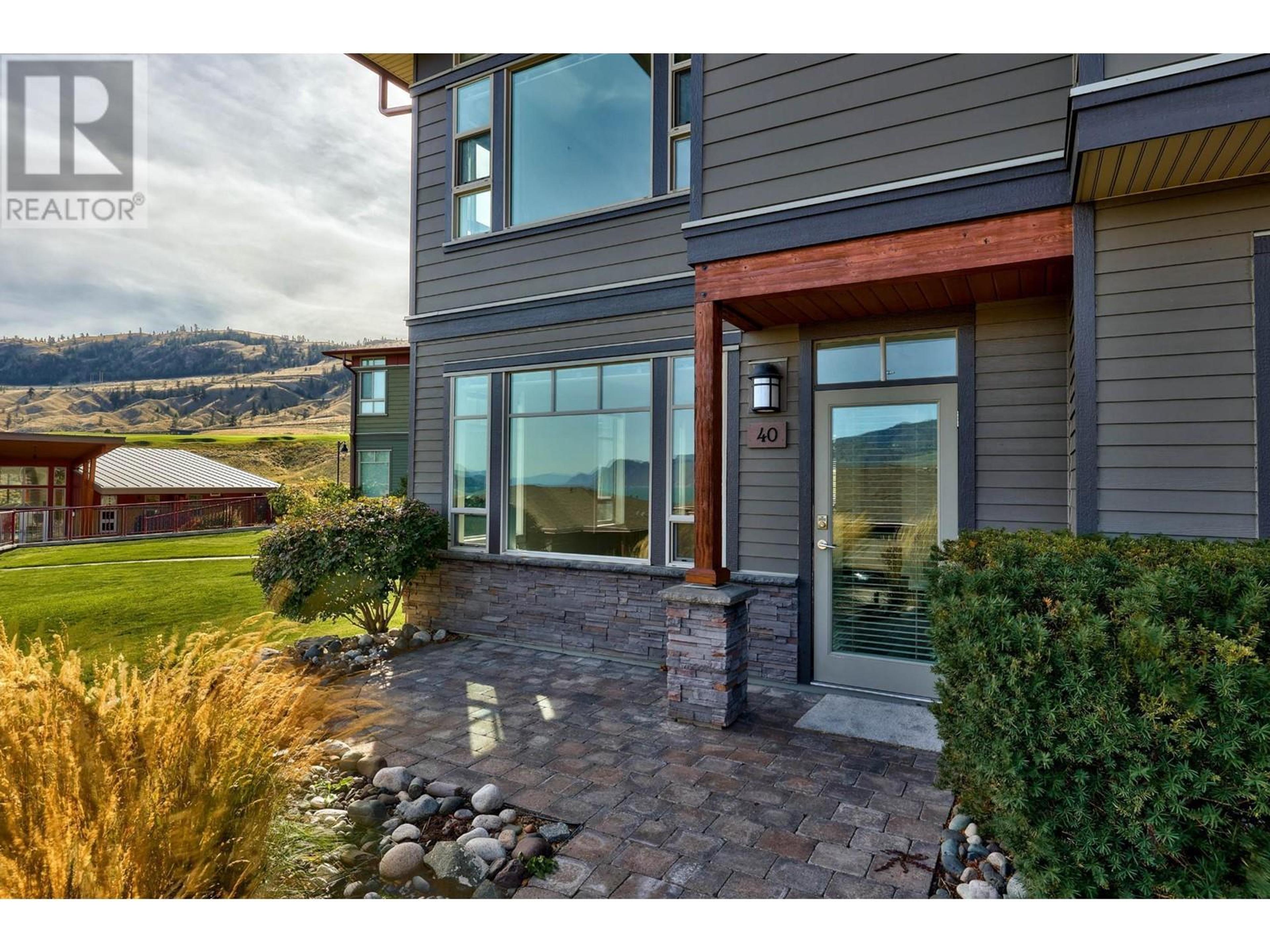 175 Holloway Drive, Kamloops - Exteriors - Photo 3