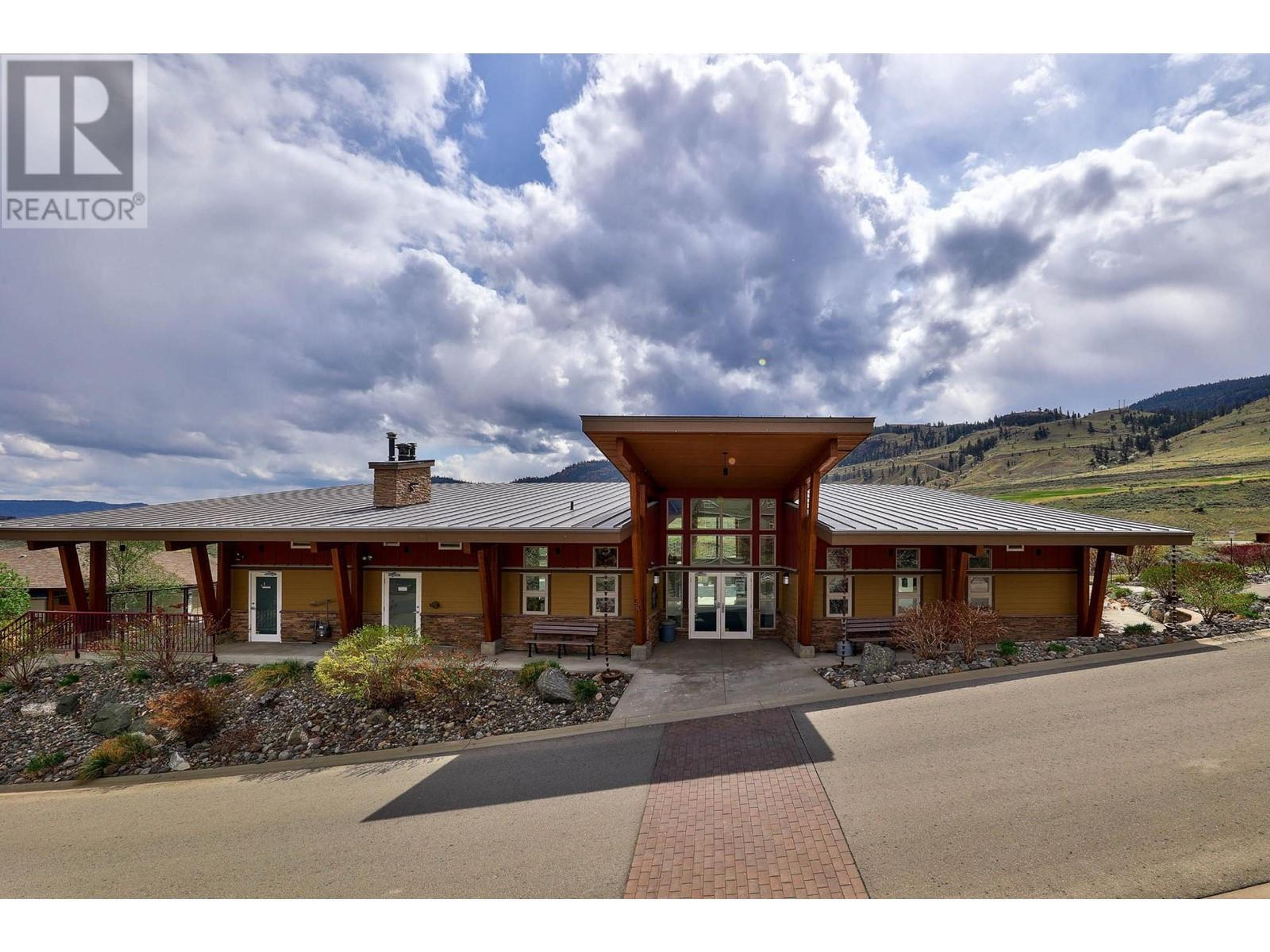 175 Holloway Drive, Kamloops - Exteriors - Photo 6