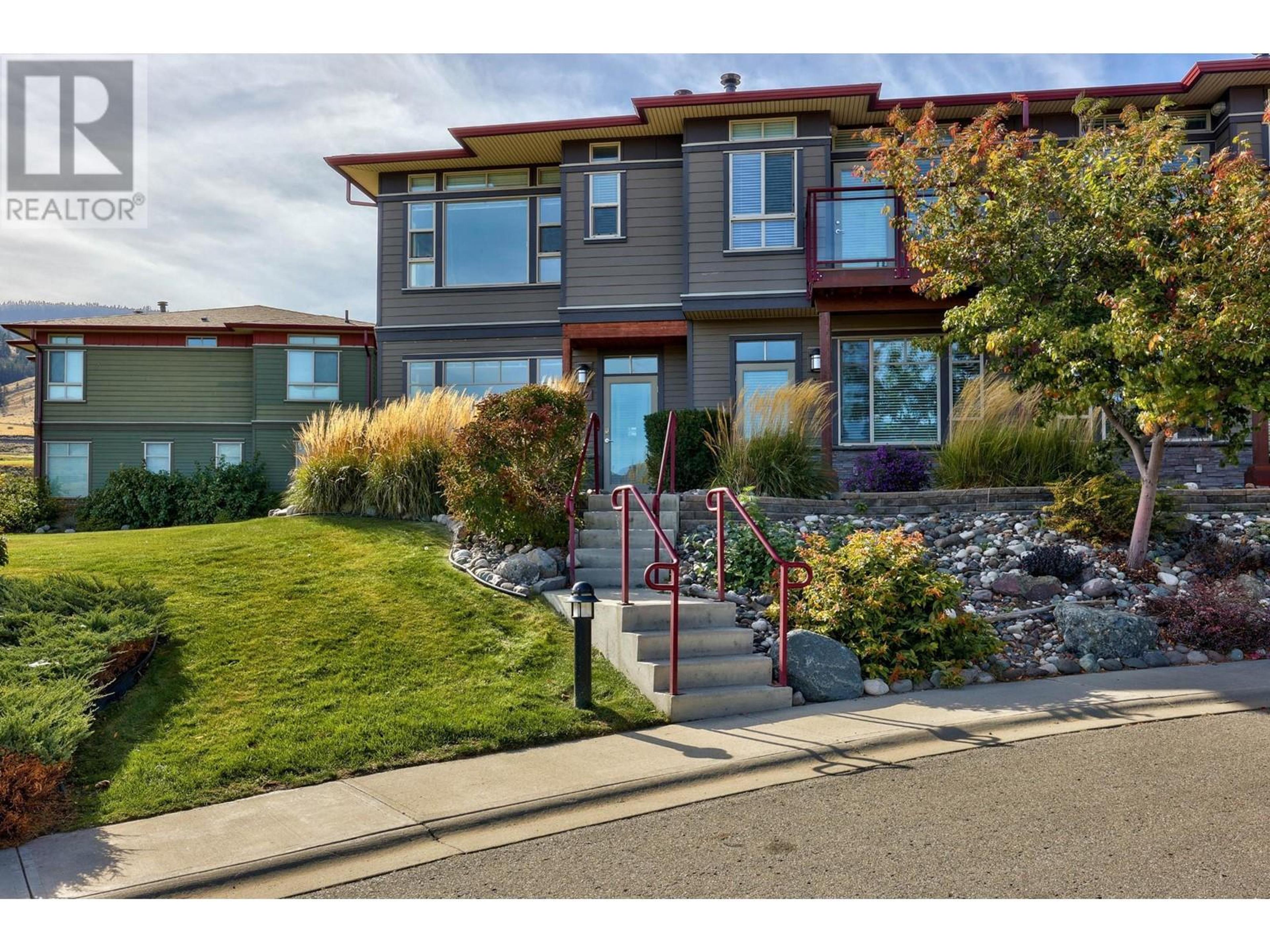 175 Holloway Drive, Kamloops - Exteriors - Full Complex View - Photo 8