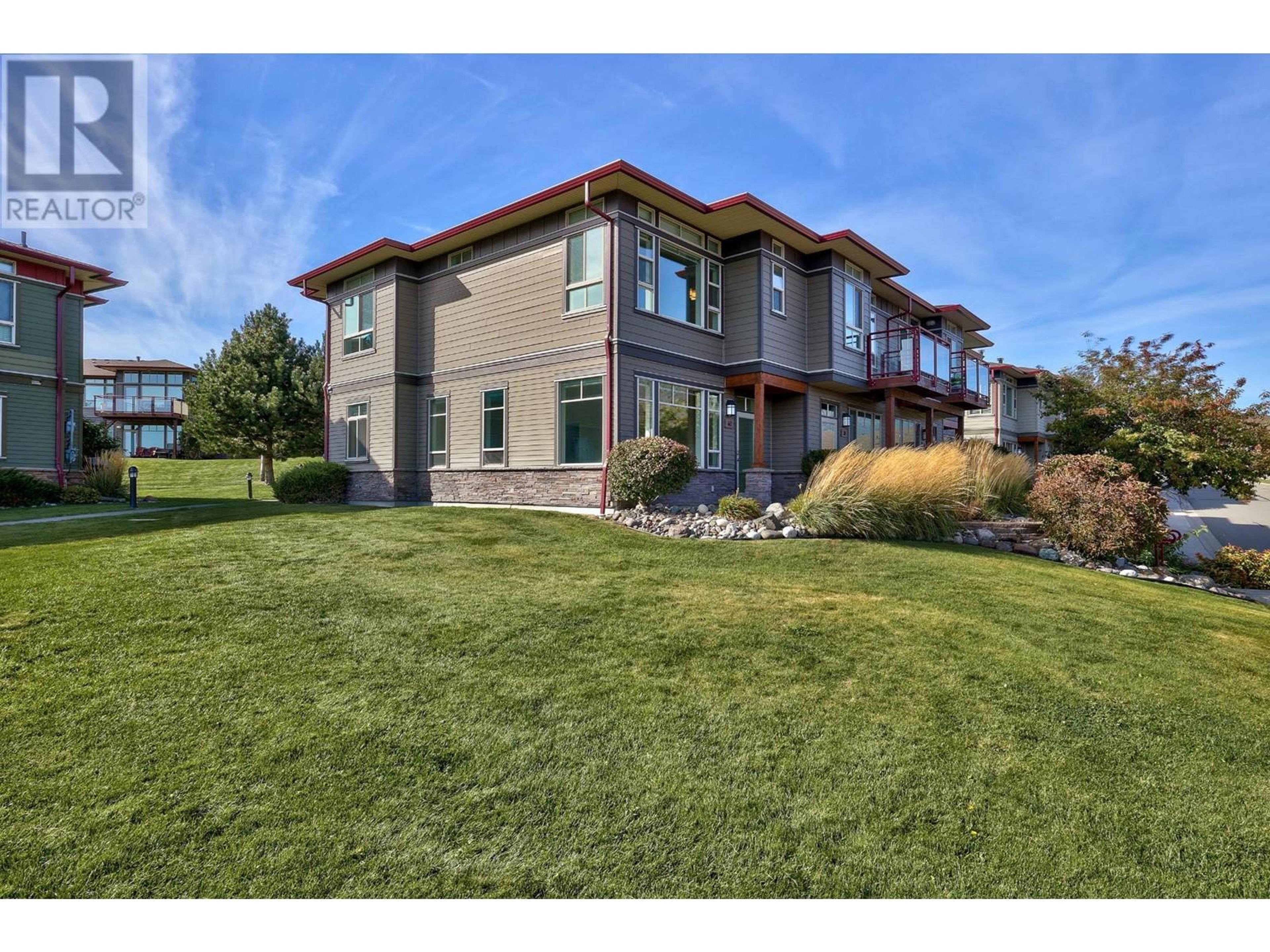 175 Holloway Drive, Kamloops - Exteriors - Full Complex View - Photo 9