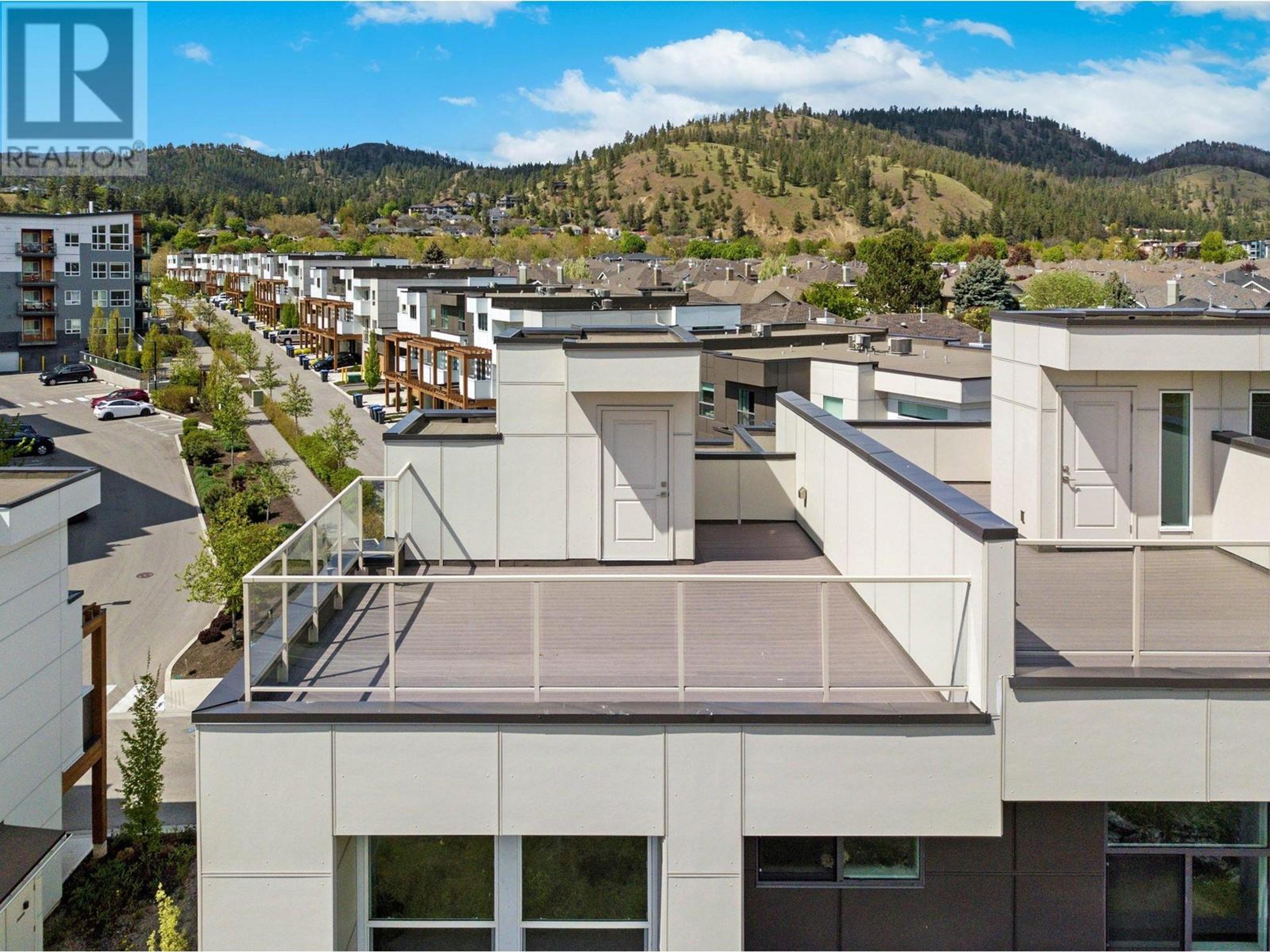 720 Valley Road, Kelowna - Exteriors - Full Complex View, Drone/Aerial View - Photo 12