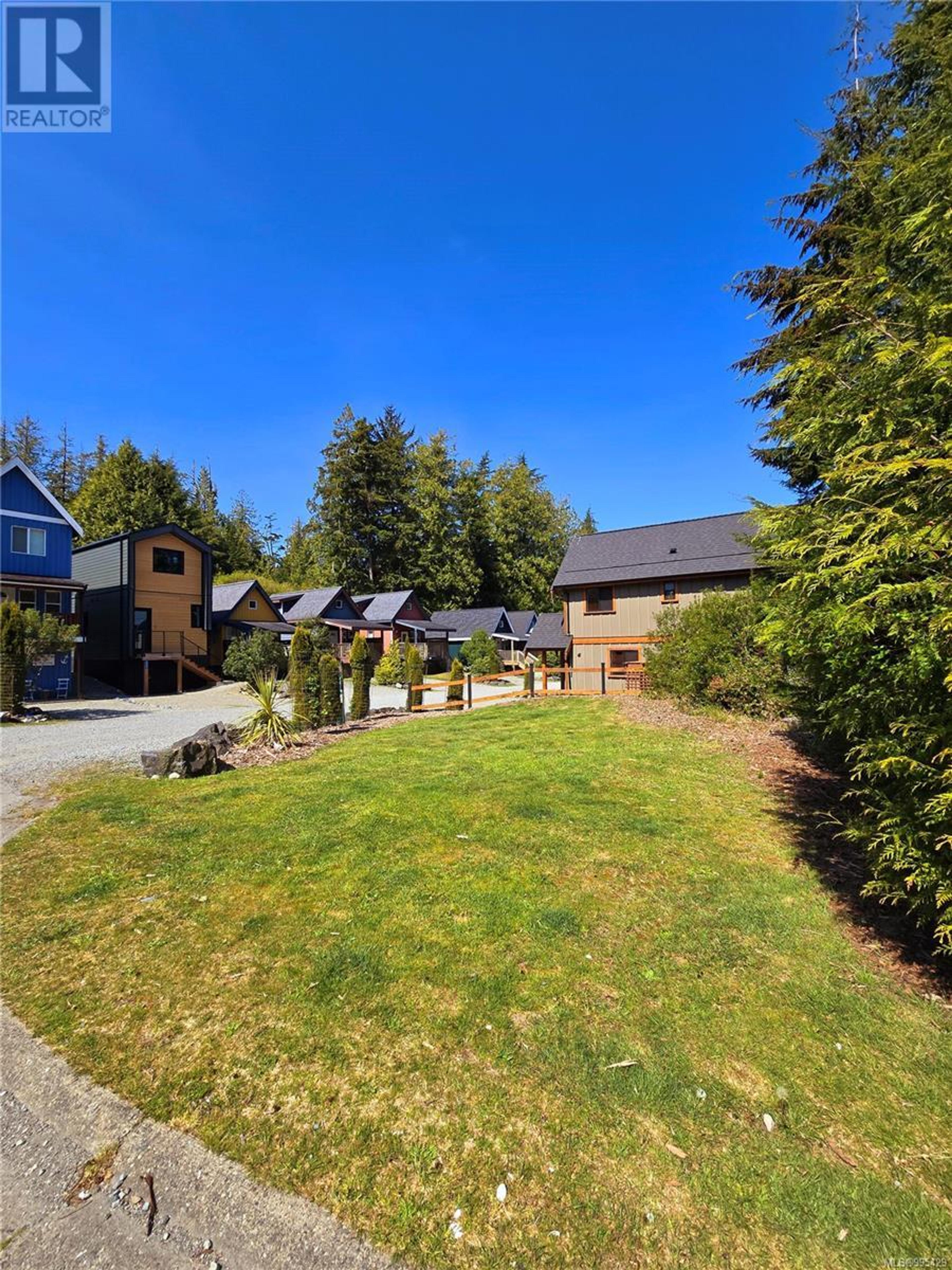 1039 Tyee Terr, Ucluelet - Exteriors - Full Complex View - Photo 4